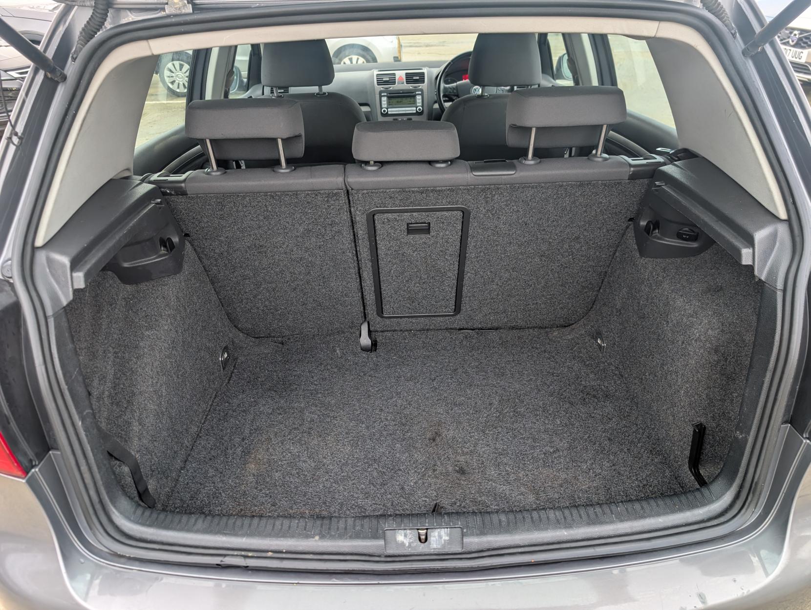 Volkswagen Golf 1.9 TDI Match Hatchback 5dr Diesel DSG (153 g/km, 103 bhp)