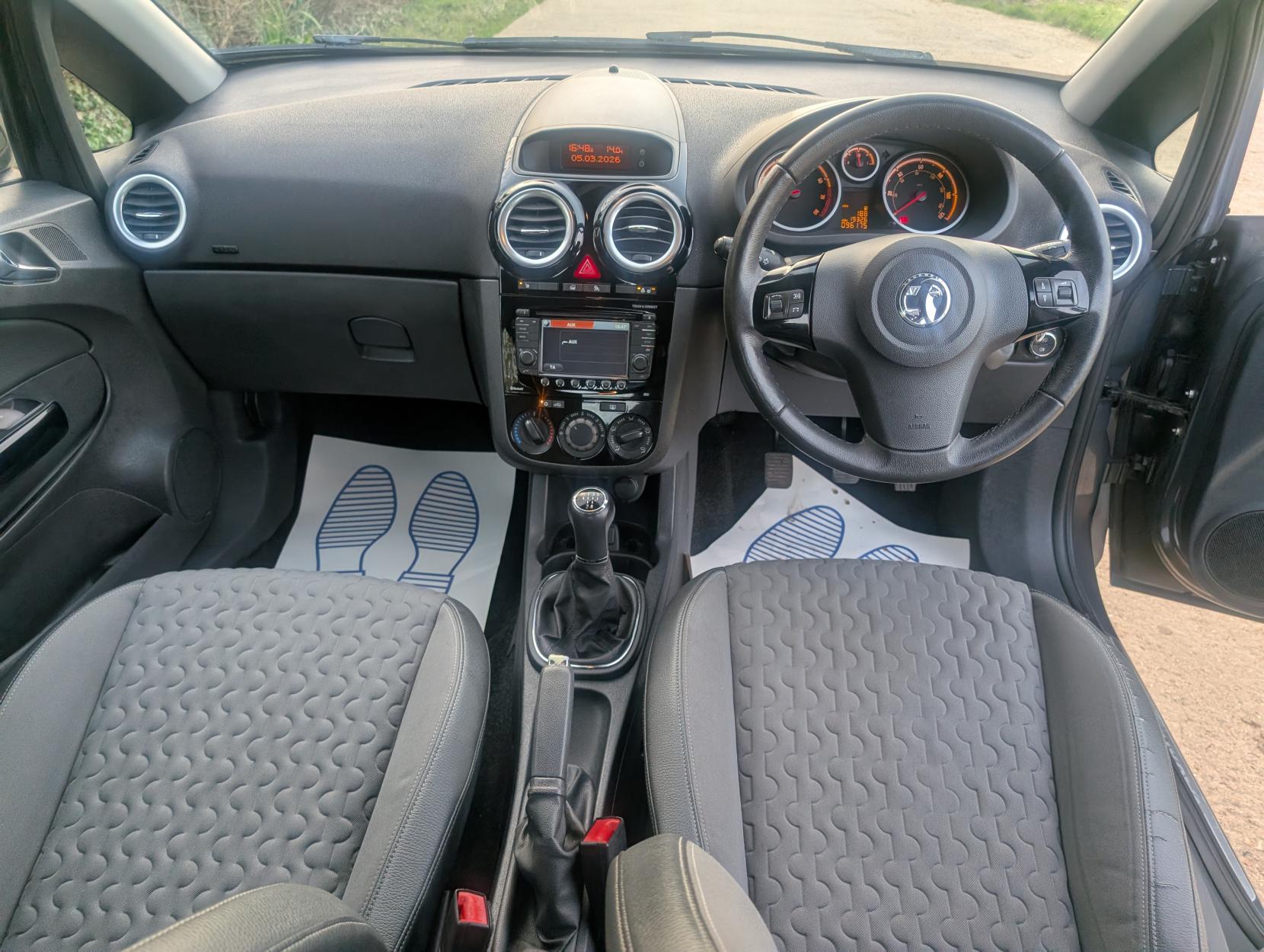 Vauxhall Corsa 1.4 16V SE Hatchback 5dr Petrol Manual Wide Ratio Euro 5 (100 ps)