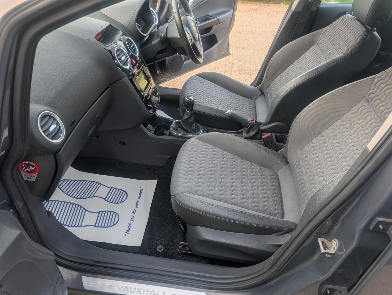 Vauxhall Corsa 1.4 16V SE Hatchback 5dr Petrol Manual Wide Ratio Euro 5 (100 ps)