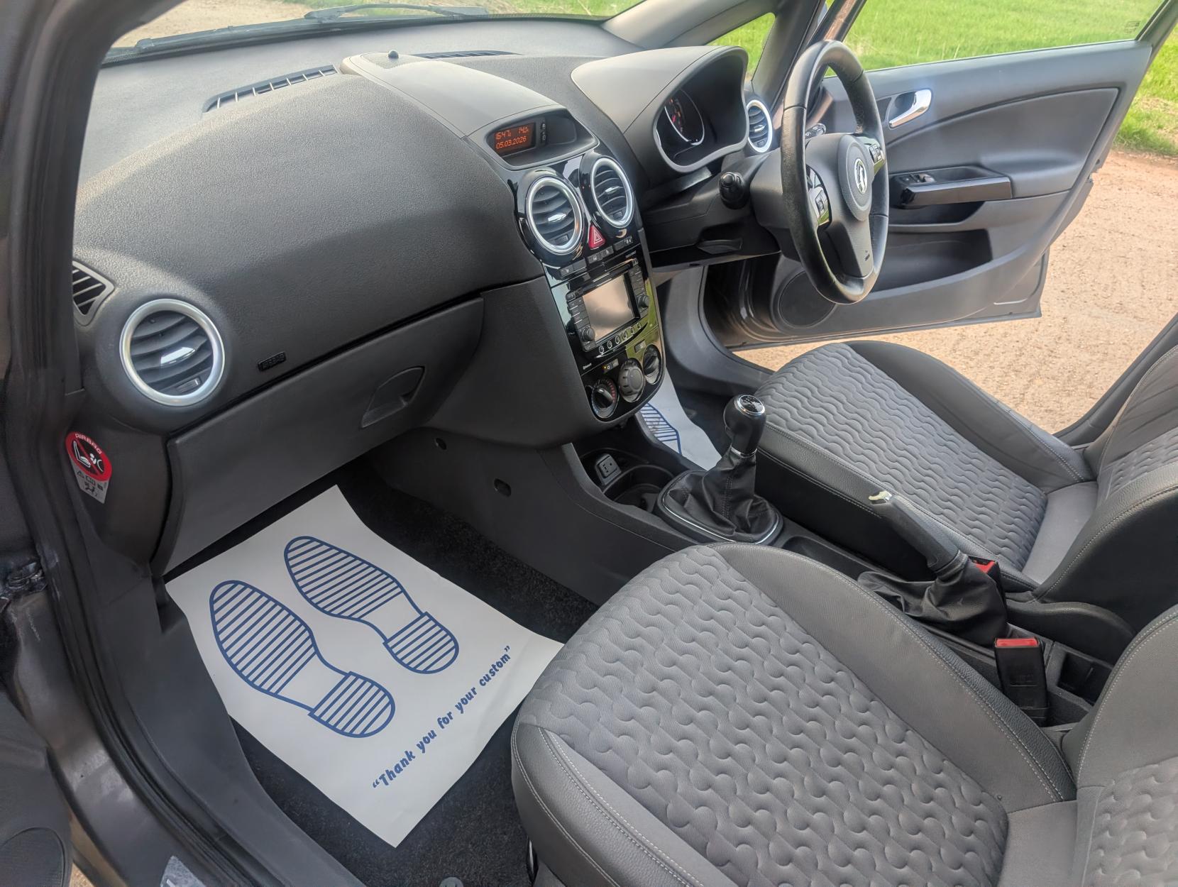 Vauxhall Corsa 1.4 16V SE Hatchback 5dr Petrol Manual Wide Ratio Euro 5 (100 ps)