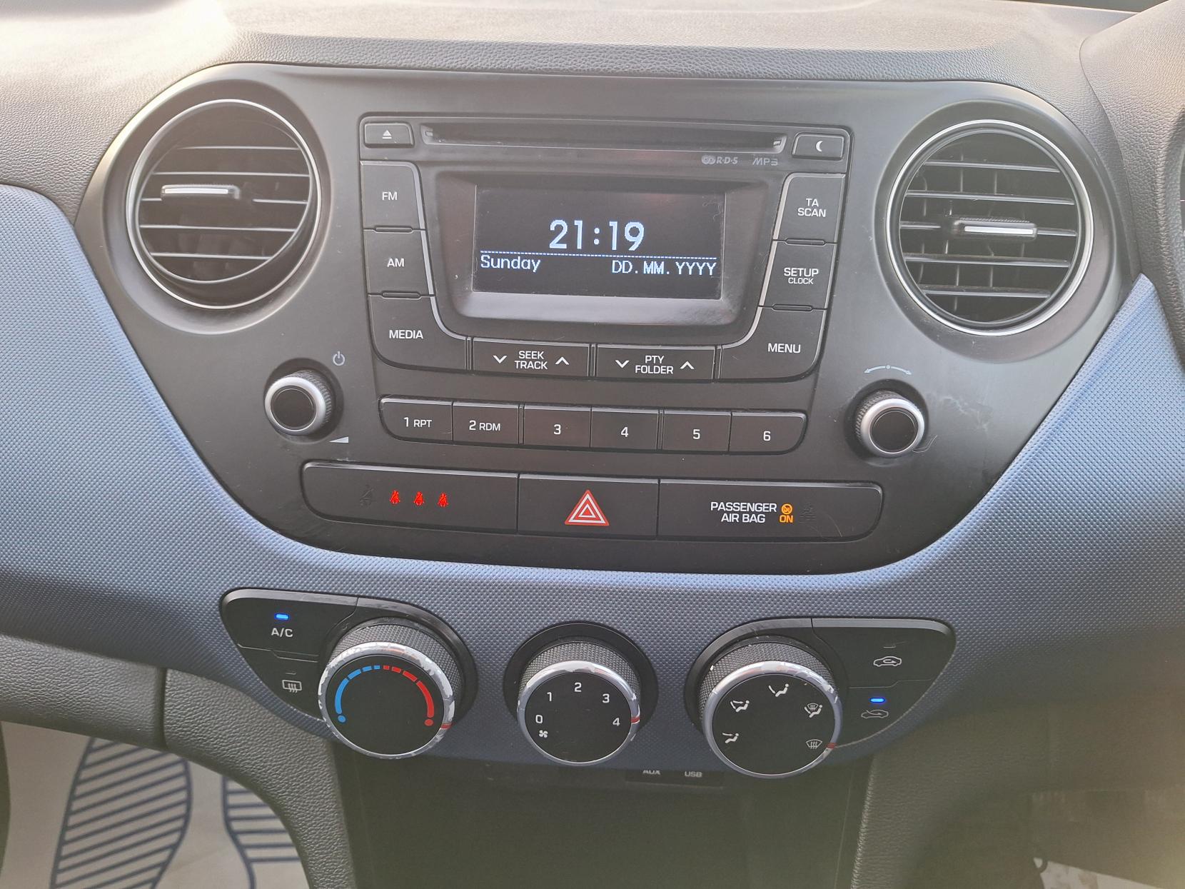 Hyundai i10 1.2 SE Hatchback 5dr Petrol Manual Euro 5 (87 ps)