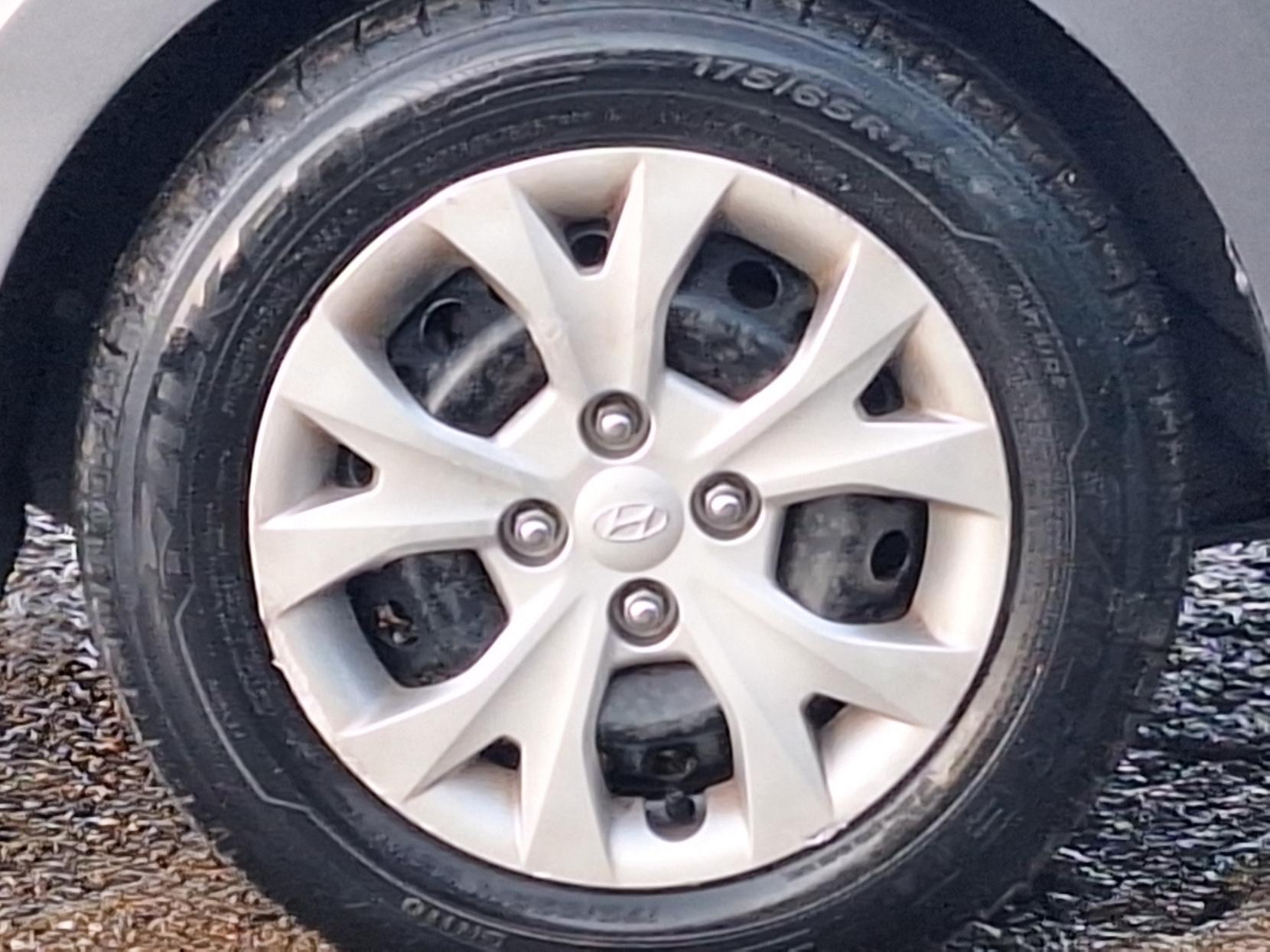 Hyundai i10 1.2 SE Hatchback 5dr Petrol Manual Euro 5 (87 ps)