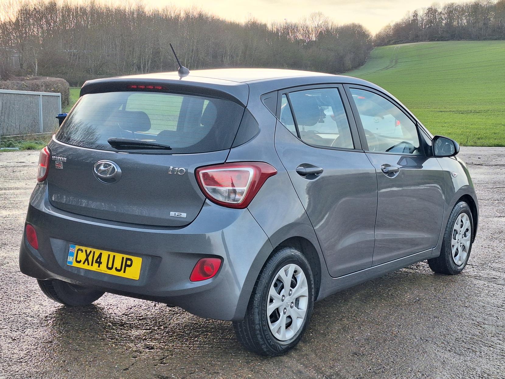 Hyundai i10 1.2 SE Hatchback 5dr Petrol Manual Euro 5 (87 ps)
