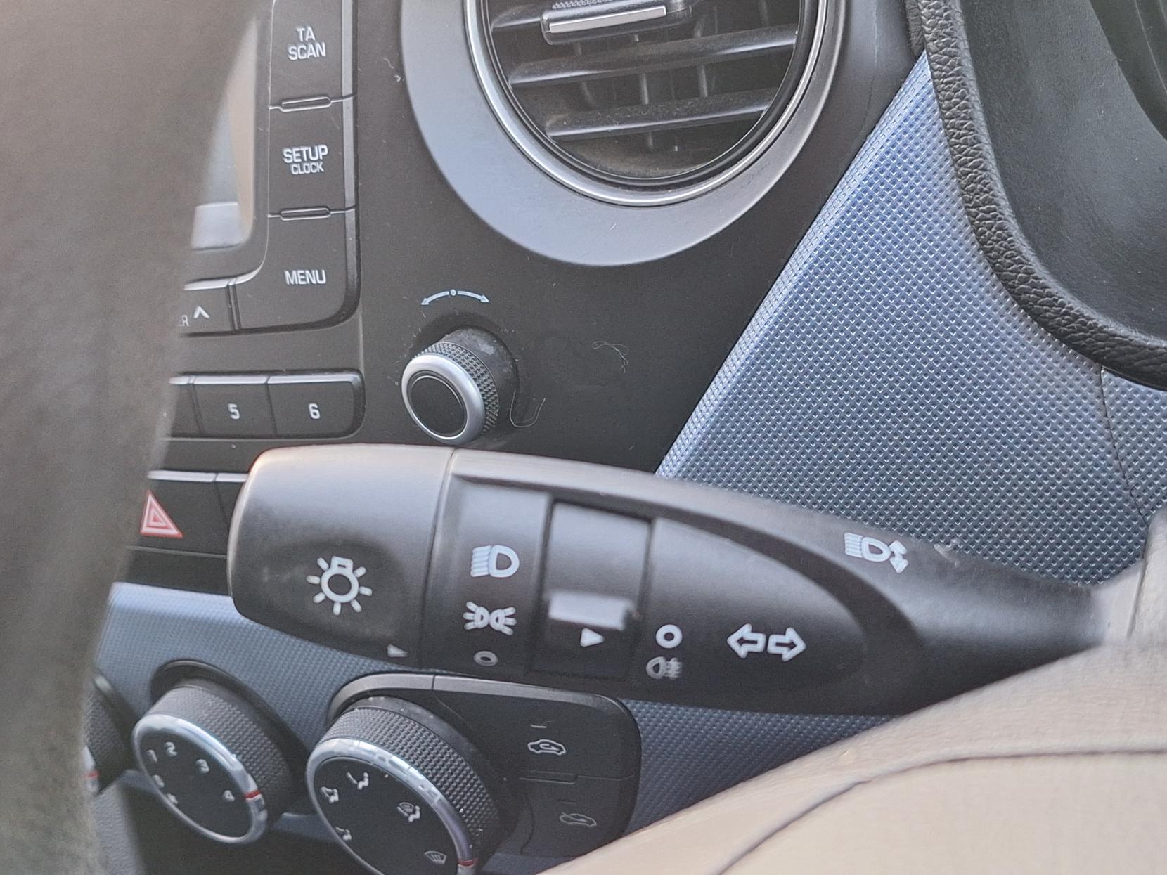 Hyundai i10 1.2 SE Hatchback 5dr Petrol Manual Euro 5 (87 ps)