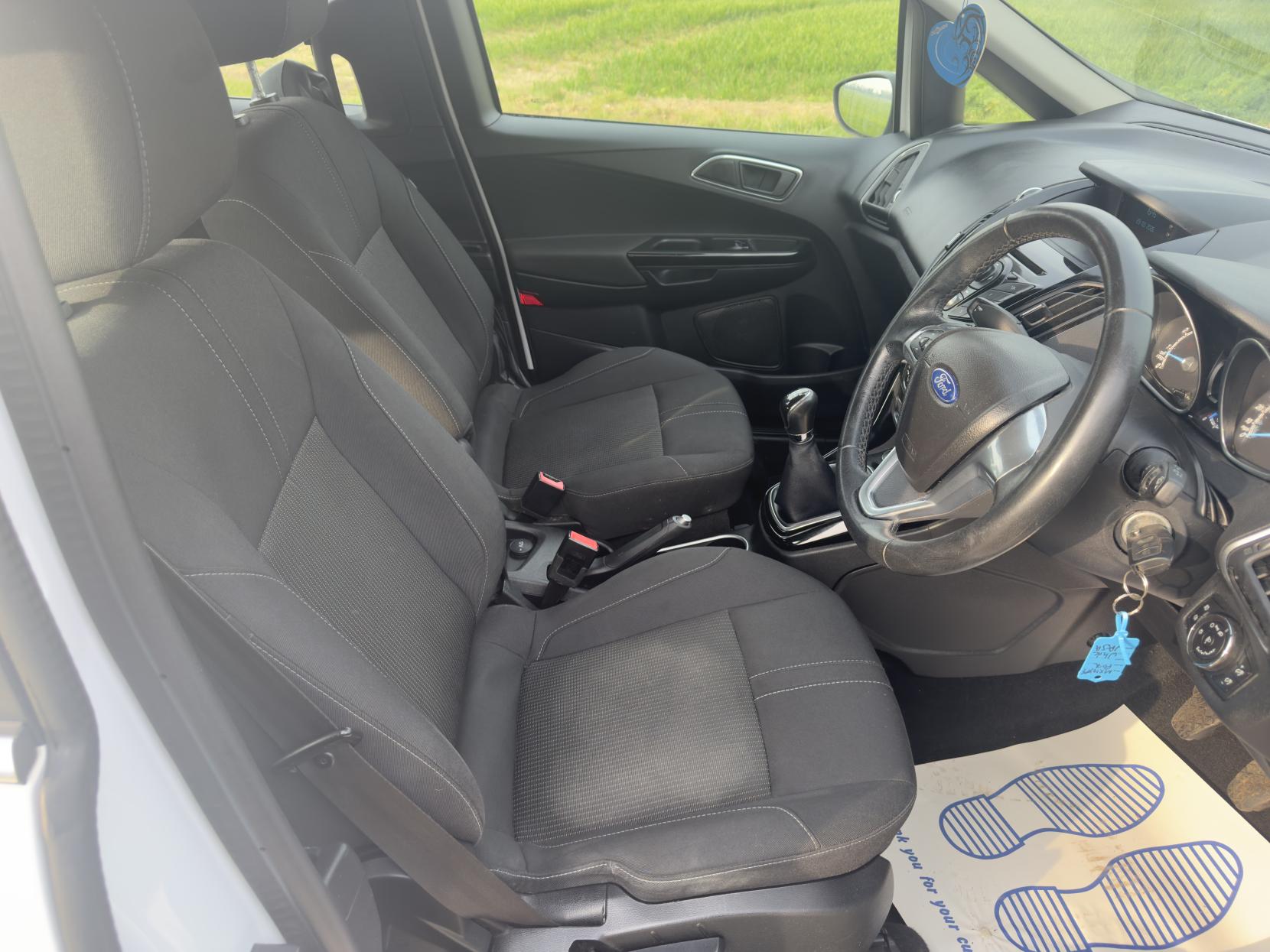 Ford B-Max 1.4 Zetec MPV 5dr Petrol Manual Euro 5 (90 ps)