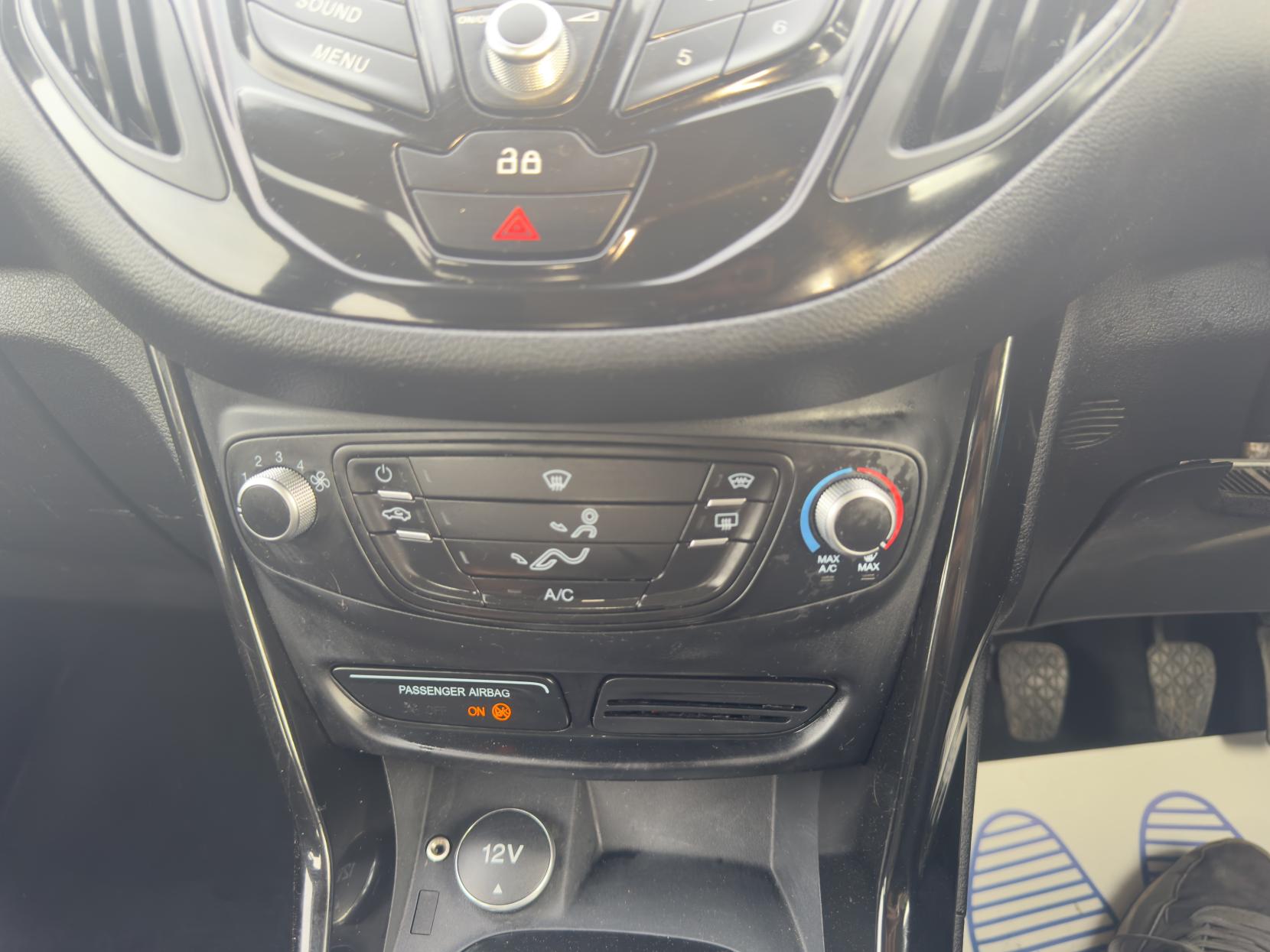 Ford B-Max 1.4 Zetec MPV 5dr Petrol Manual Euro 5 (90 ps)