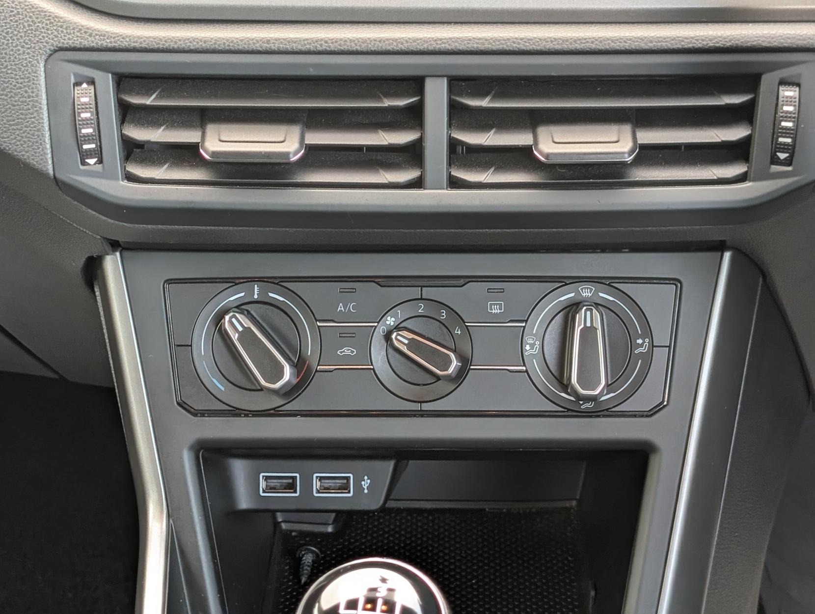 Volkswagen Polo 1.0 EVO SE Hatchback 5dr Petrol Manual Euro 6 (s/s) (65 ps)