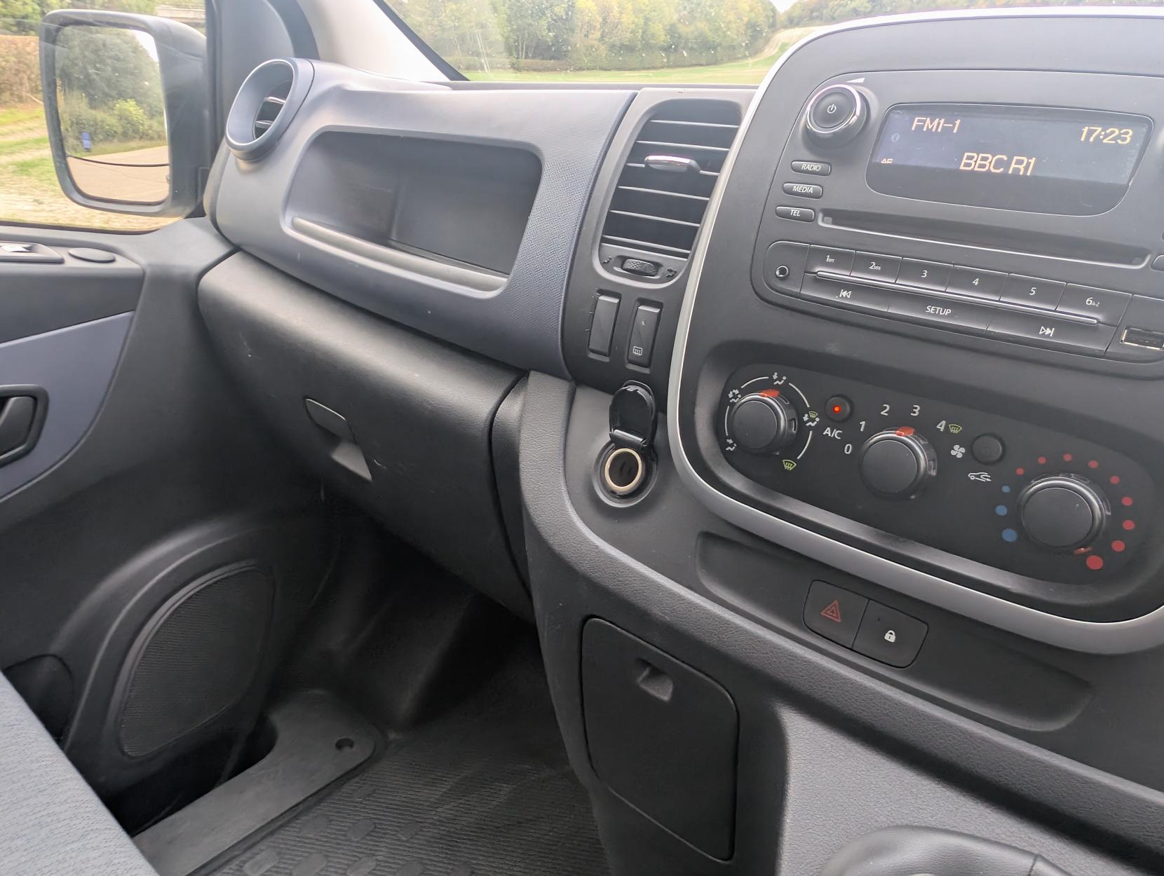 Vauxhall Vivaro 1.6 CDTi 2900 ecoFLEX Panel Van 5dr Diesel Manual L1 H1 Euro 5 (s/s) (90 ps)