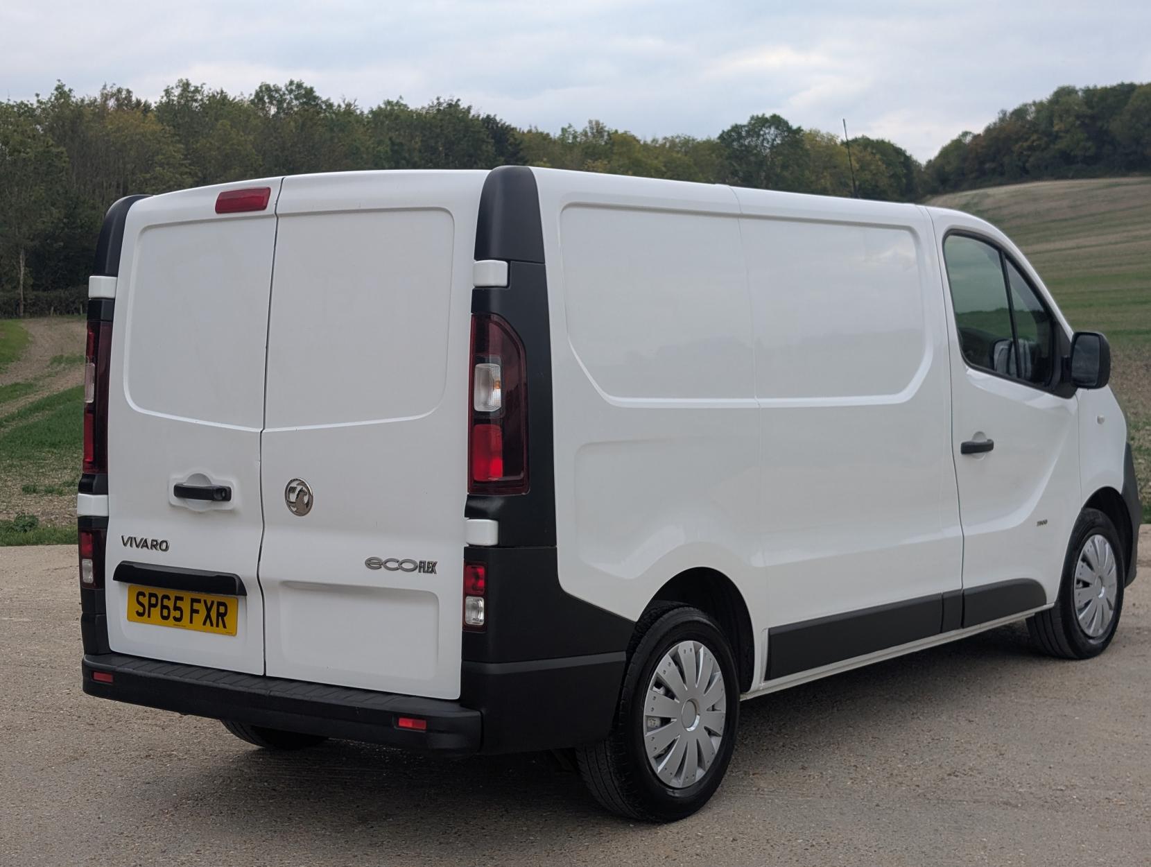 Vauxhall Vivaro 1.6 CDTi 2900 ecoFLEX Panel Van 5dr Diesel Manual L1 H1 Euro 5 (s/s) (90 ps)