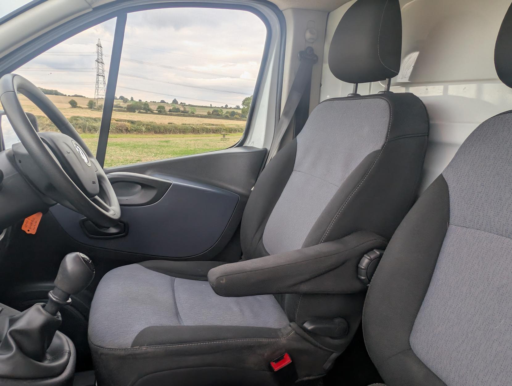 Vauxhall Vivaro 1.6 CDTi 2900 ecoFLEX Panel Van 5dr Diesel Manual L1 H1 Euro 5 (s/s) (90 ps)