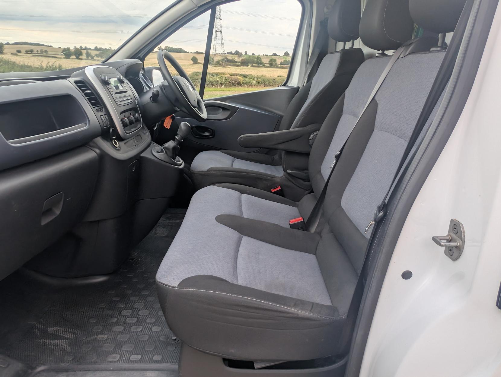 Vauxhall Vivaro 1.6 CDTi 2900 ecoFLEX Panel Van 5dr Diesel Manual L1 H1 Euro 5 (s/s) (90 ps)