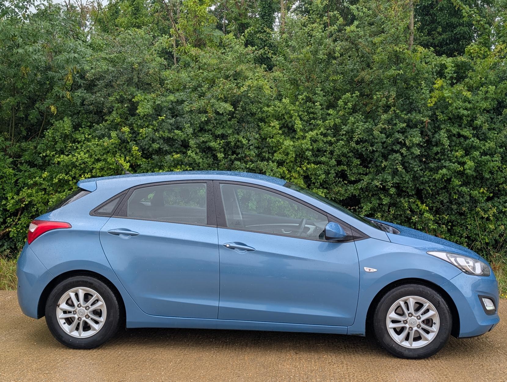 Hyundai i30 1.4 Active Hatchback 5dr Petrol Manual Euro 5 (100 ps)