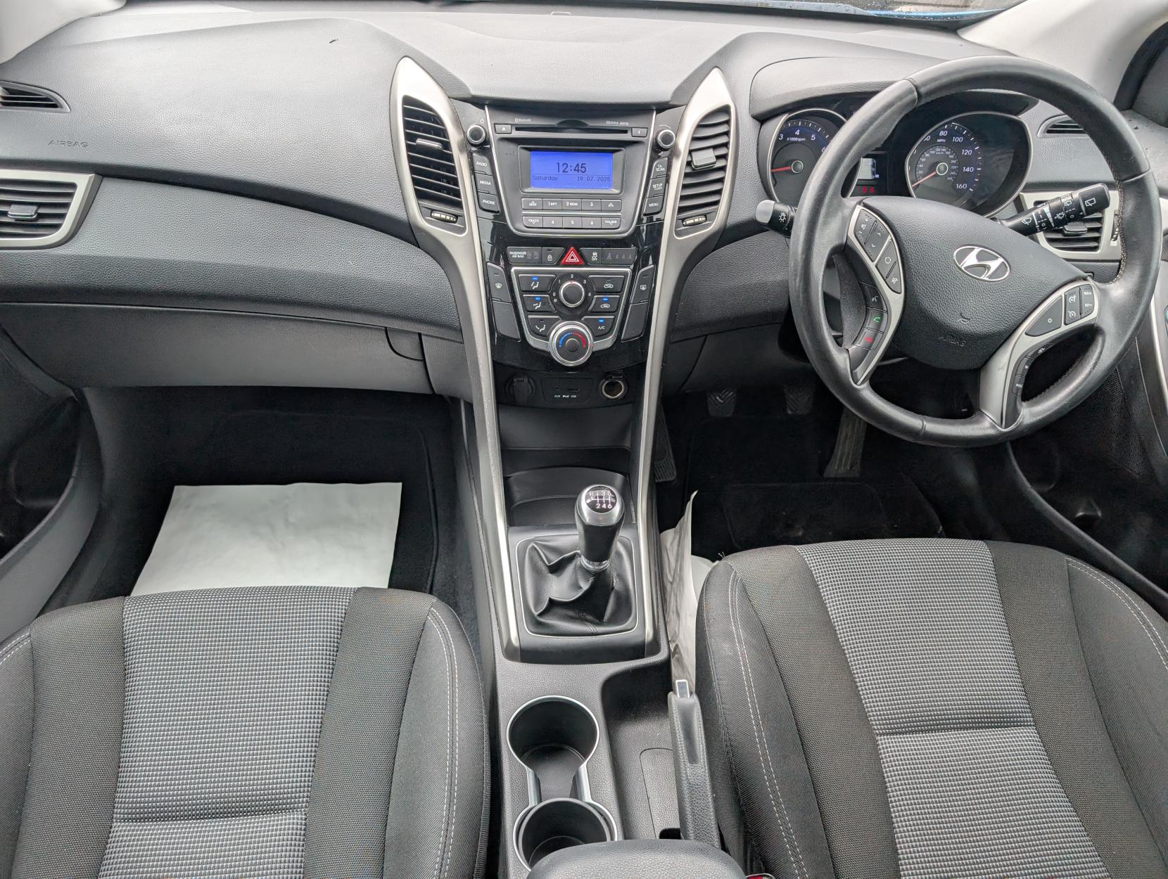 Hyundai i30 1.4 Active Hatchback 5dr Petrol Manual Euro 5 (100 ps)