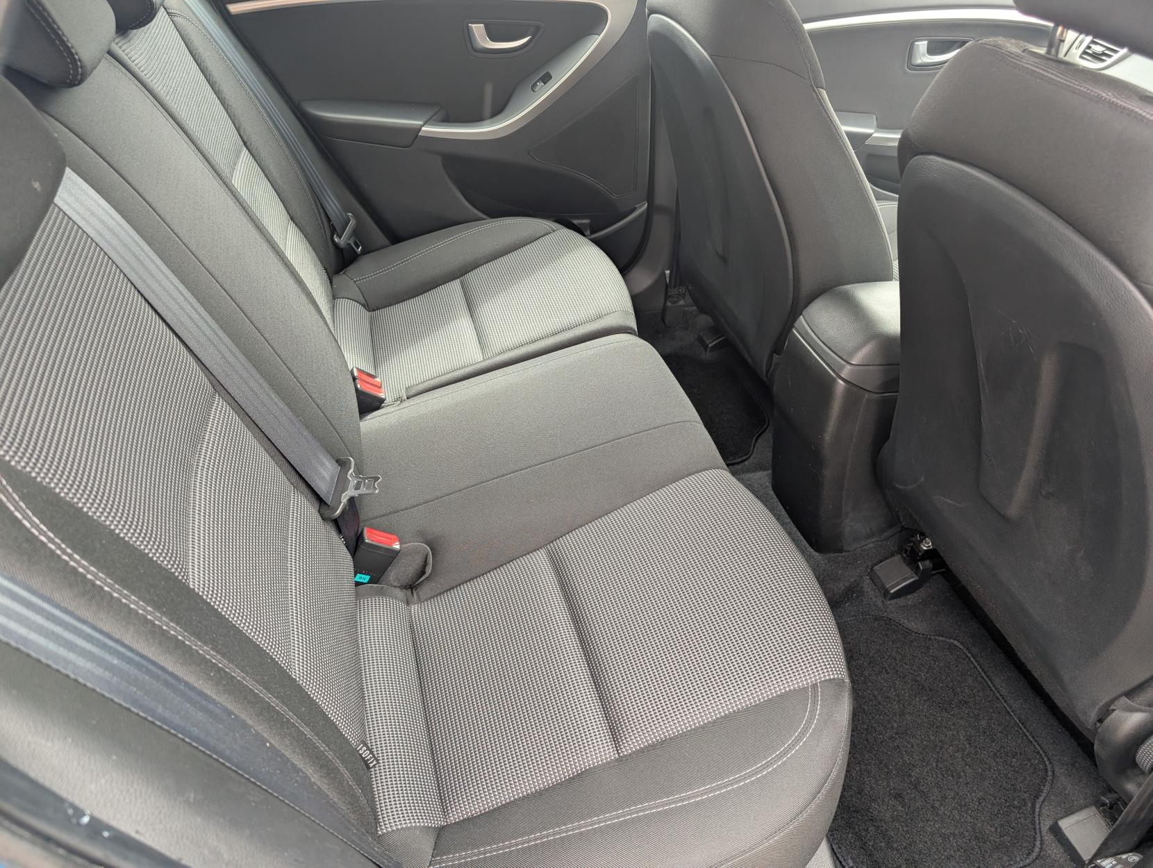 Hyundai i30 1.4 Active Hatchback 5dr Petrol Manual Euro 5 (100 ps)