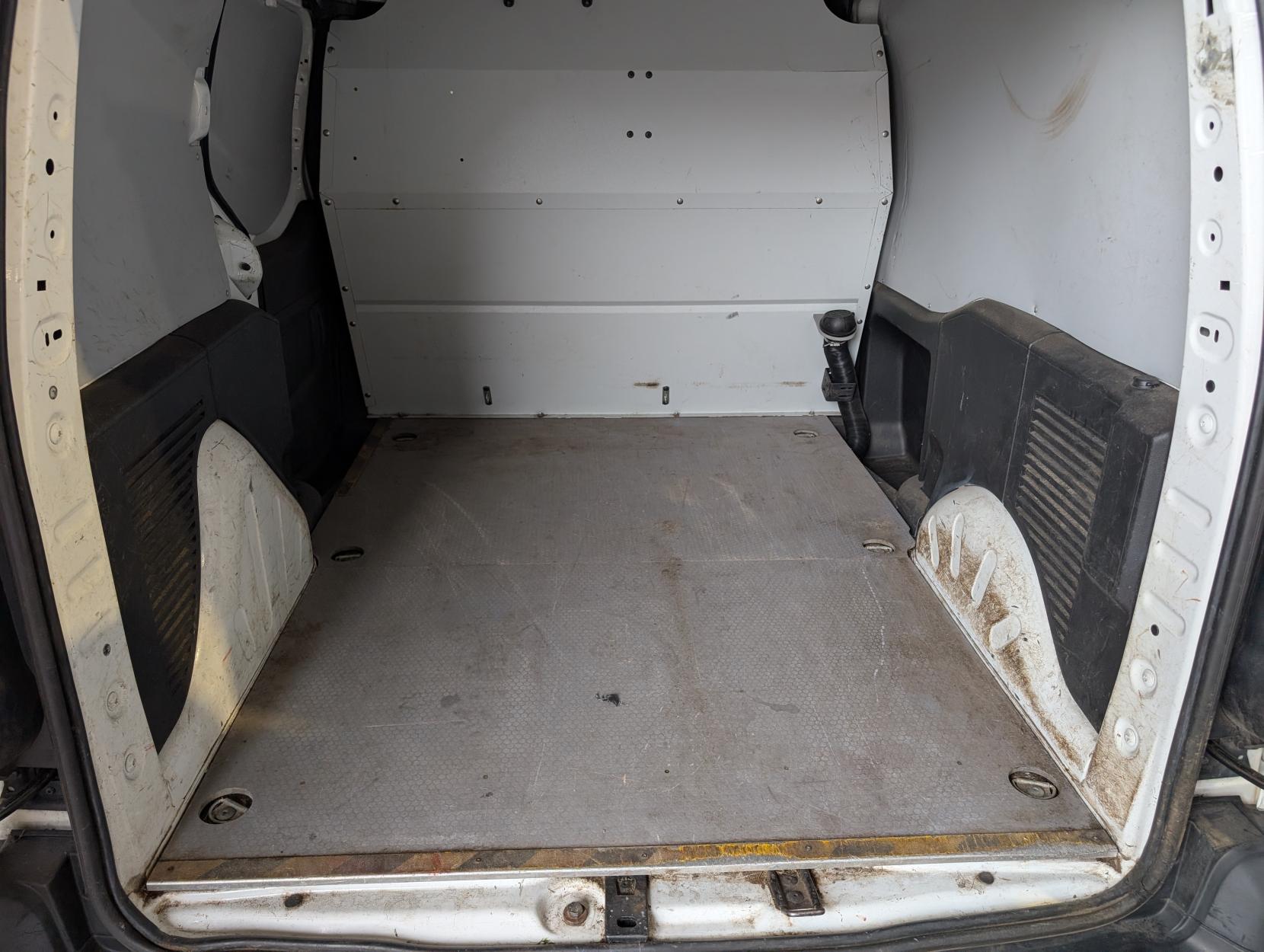Citroen Berlingo 1.6 BlueHDi 625 LX Panel Van 5dr Diesel Manual L1 (s/s) (111 g/km, 100 bhp)