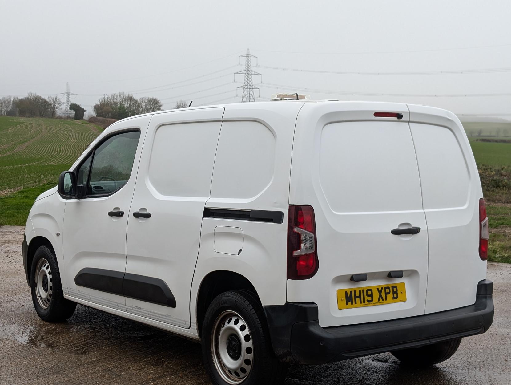 Peugeot Partner 1.6 BlueHDi 1000 Grip Standard Panel Van 5dr Diesel Manual SWB Euro 6 (s/s) (100 bhp)