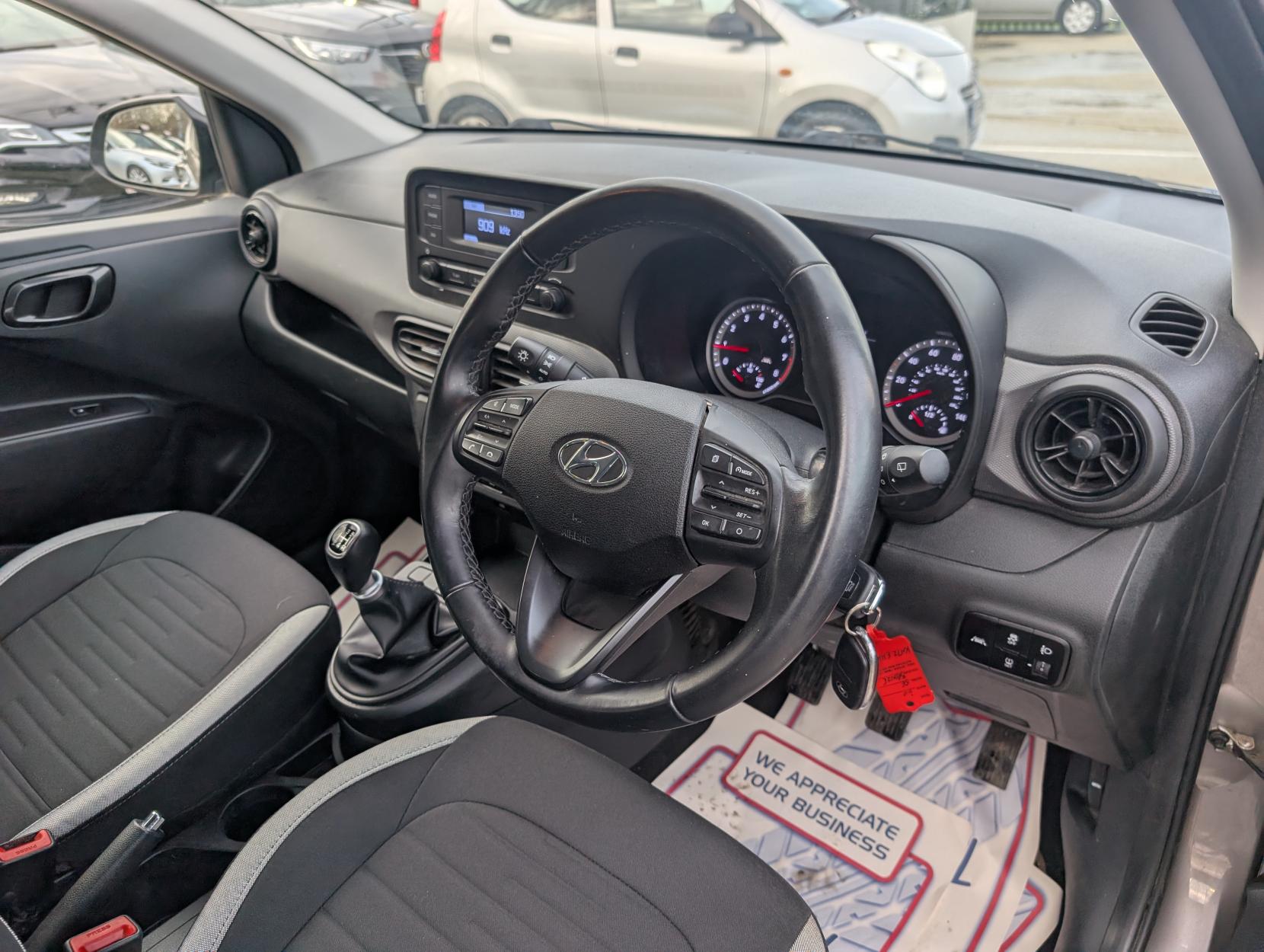 Hyundai i10 1.0 SE Hatchback 5dr Petrol Manual Euro 6 (s/s) (67 ps)