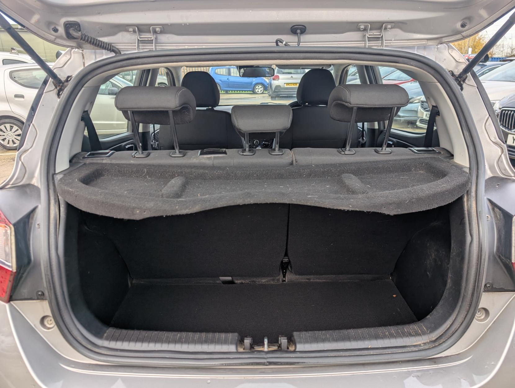 Hyundai i10 1.0 SE Hatchback 5dr Petrol Manual Euro 6 (s/s) (67 ps)