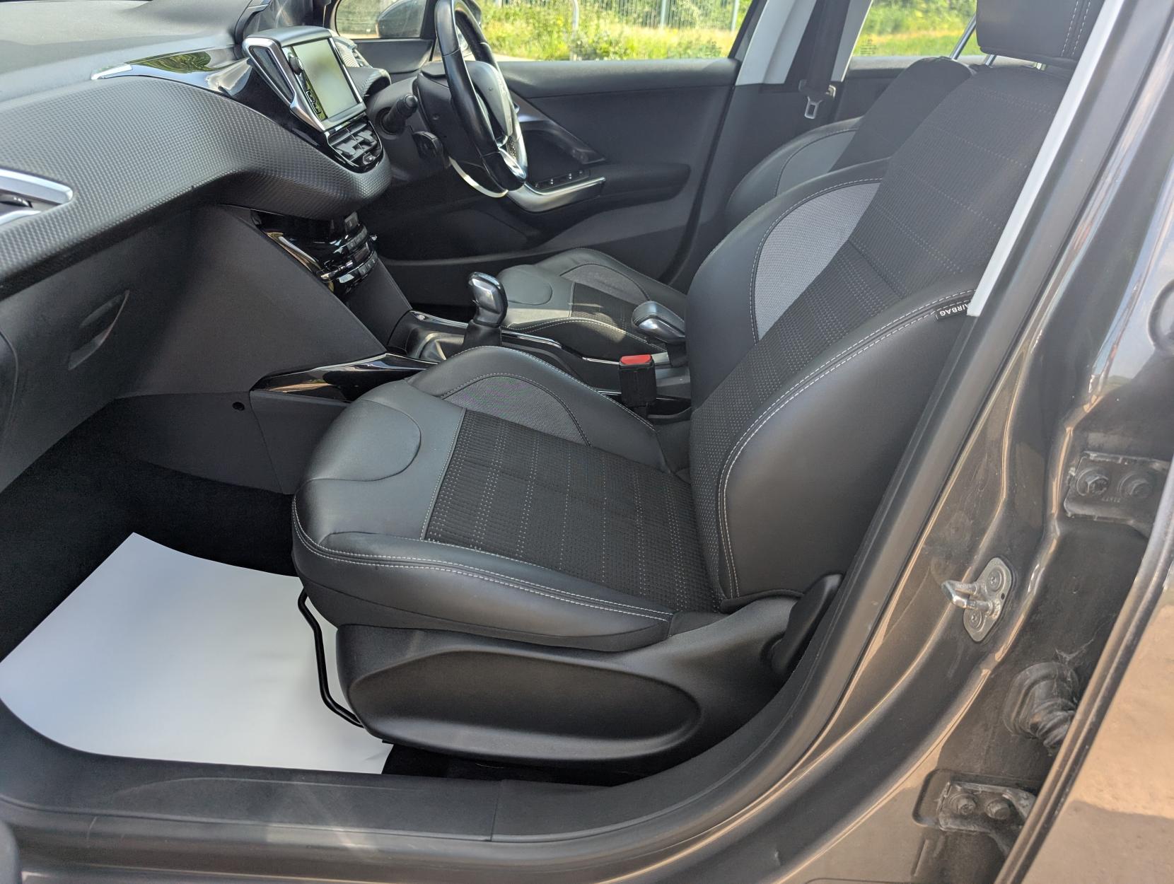 Peugeot 2008 1.2 PureTech Allure SUV 5dr Petrol Manual Euro 6 (82 ps)