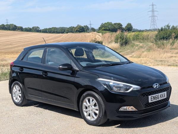 Hyundai i20 1.2 SE Hatchback 5dr Petrol Manual Euro 6 (84 ps)