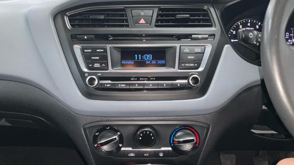 Hyundai i20 1.2 SE Hatchback 5dr Petrol Manual Euro 6 (84 ps)