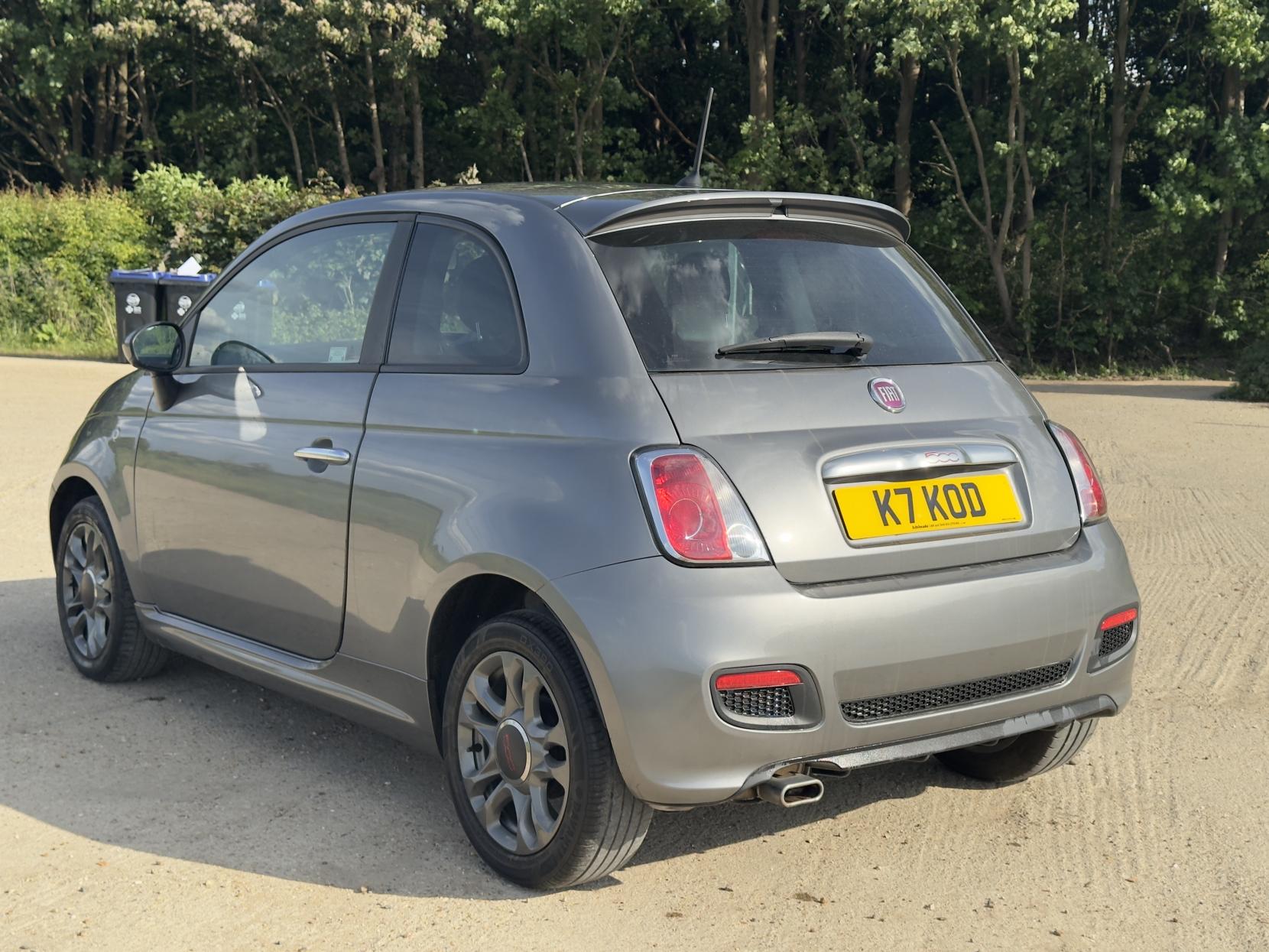 Fiat 500 1.2 S Hatchback 3dr Petrol Dualogic Euro 5 (s/s) (69 bhp)
