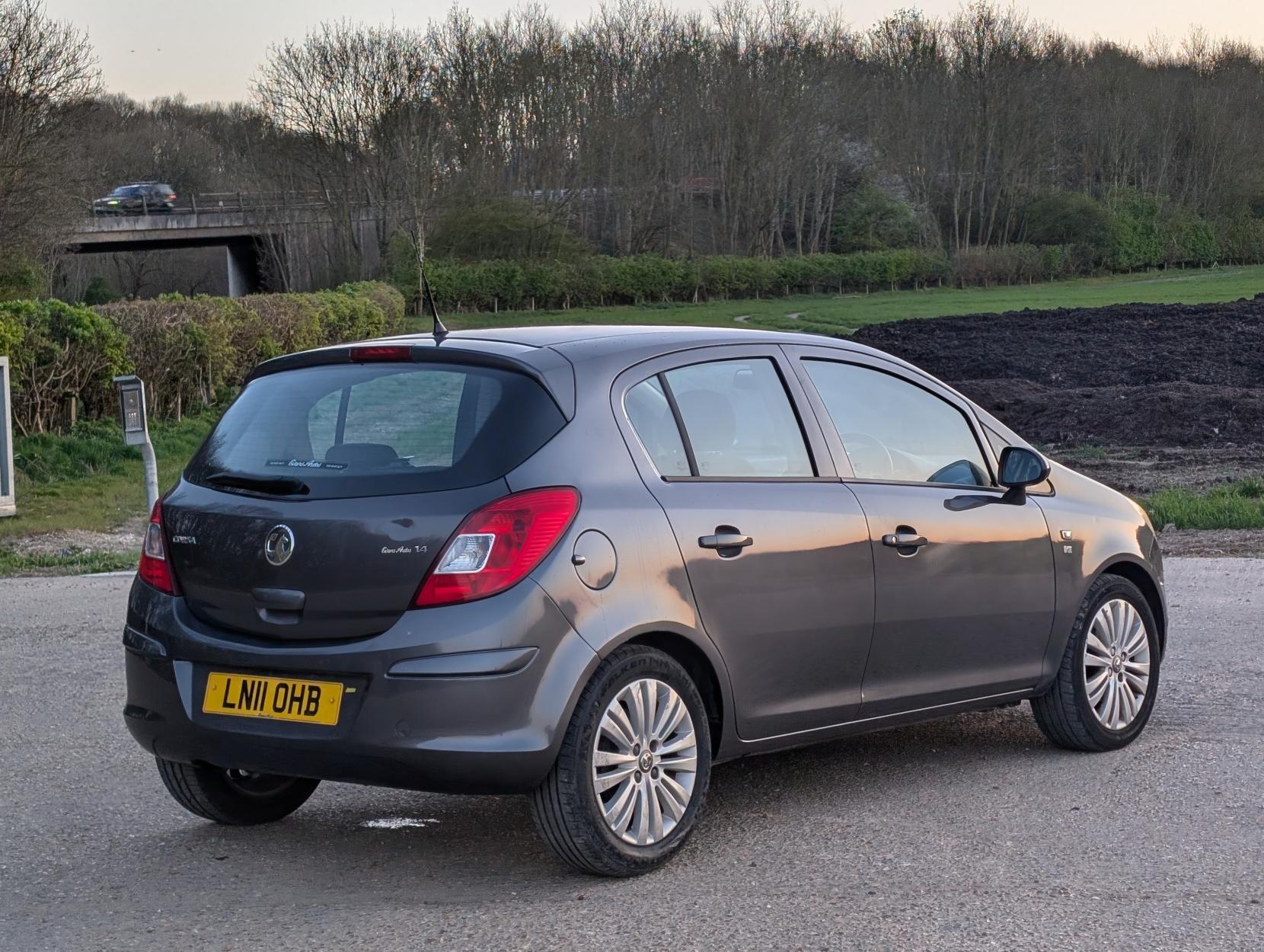 Vauxhall Corsa 1.4 16V Excite Hatchback 5dr Petrol Manual Euro 5 (A/C) (100 ps)
