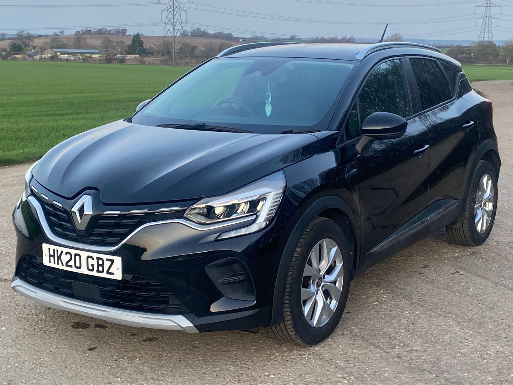 Renault Captur 1.5 Blue dCi Iconic SUV 5dr Diesel Manual Euro 6 (s/s) (95 ps)