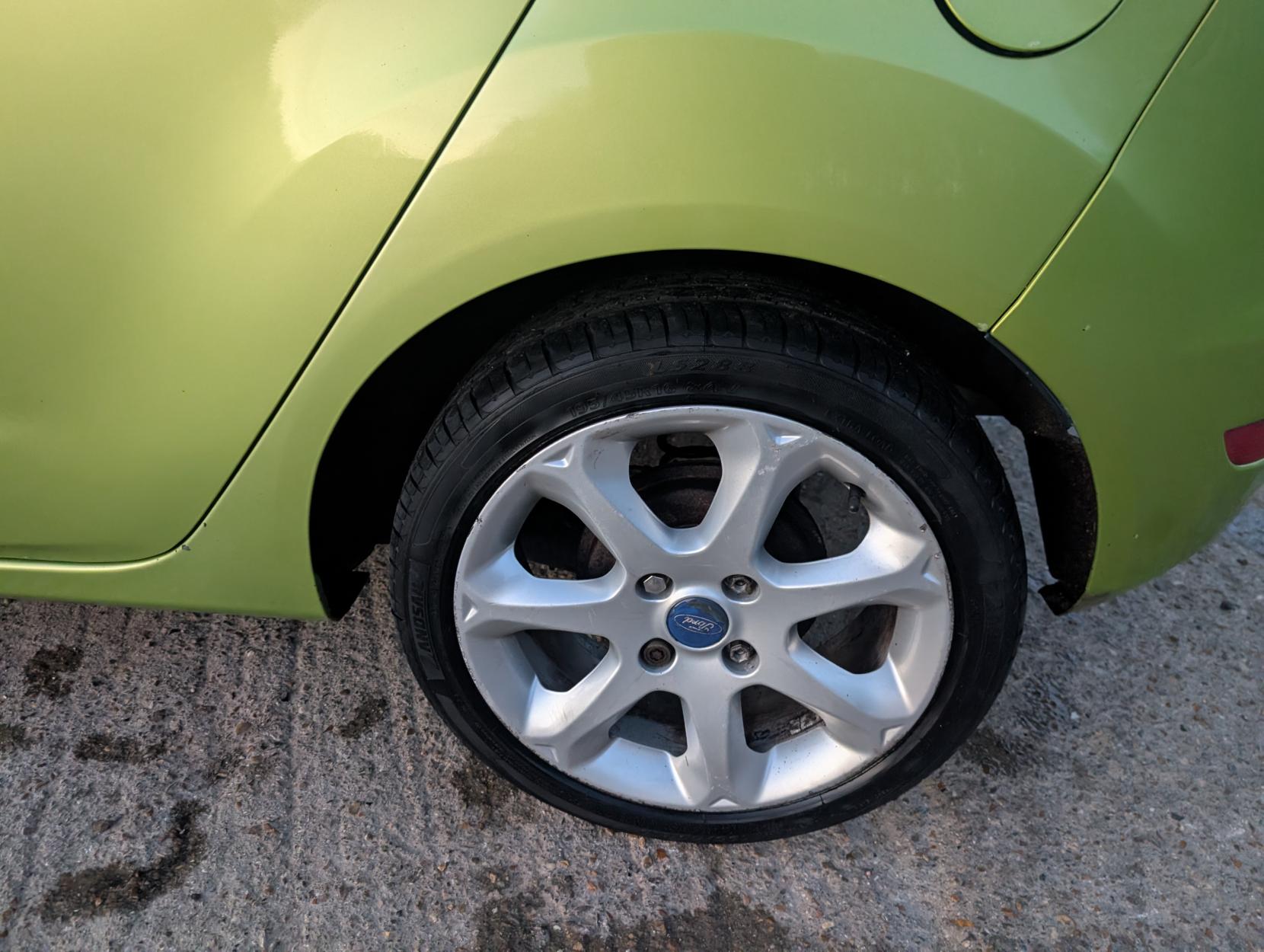 Ford Fiesta 1.25 Zetec Hatchback 5dr Petrol Manual (133 g/km, 81 bhp)