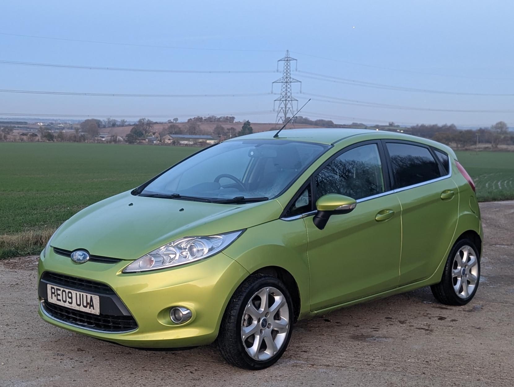 Ford Fiesta 1.25 Zetec Hatchback 5dr Petrol Manual (133 g/km, 81 bhp)