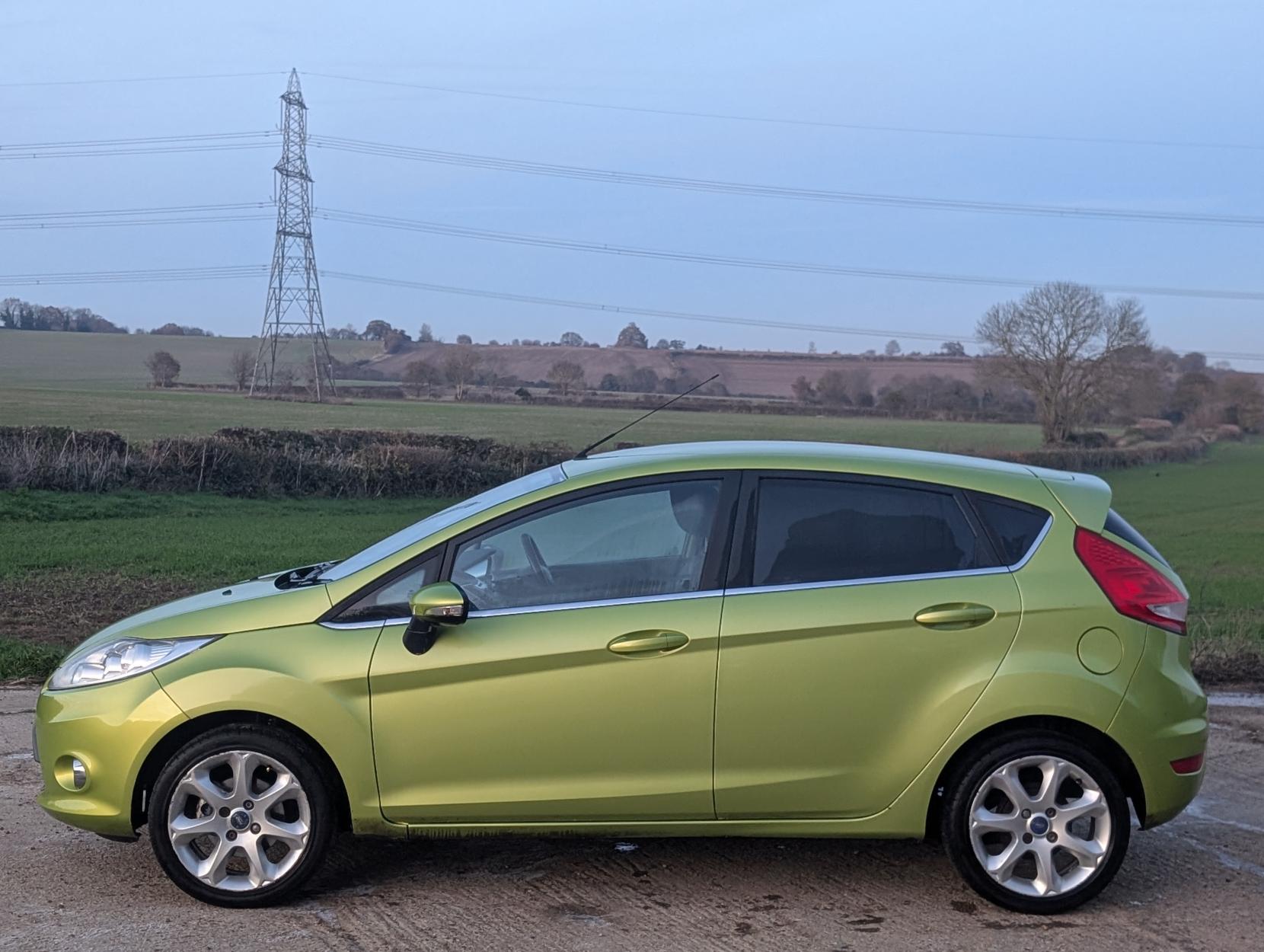 Ford Fiesta 1.25 Zetec Hatchback 5dr Petrol Manual (133 g/km, 81 bhp)