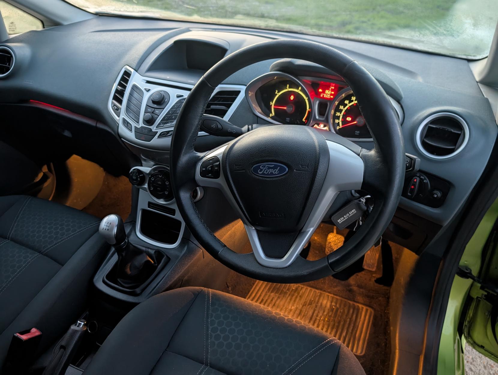 Ford Fiesta 1.25 Zetec Hatchback 5dr Petrol Manual (133 g/km, 81 bhp)