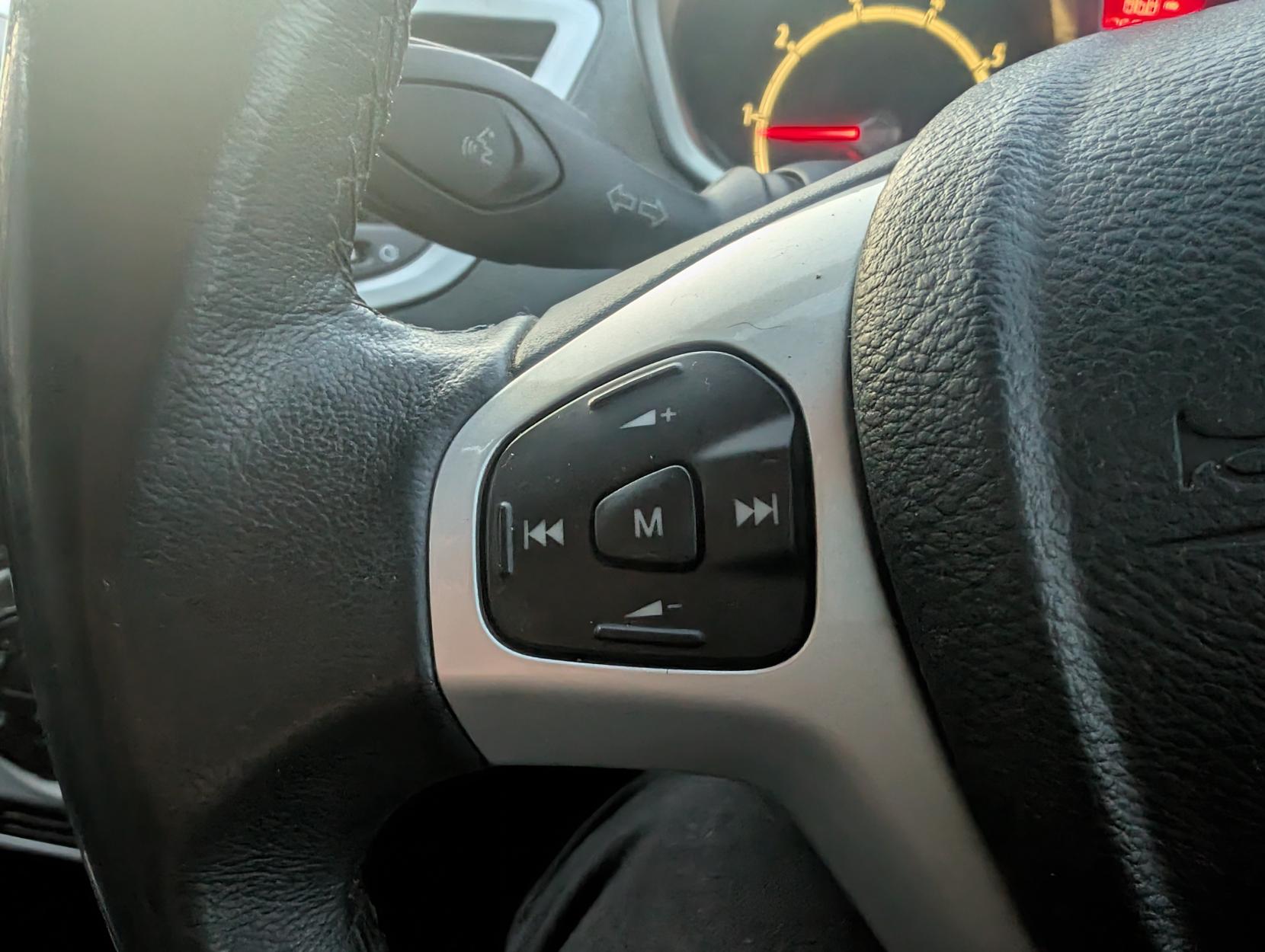 Ford Fiesta 1.25 Zetec Hatchback 5dr Petrol Manual (133 g/km, 81 bhp)