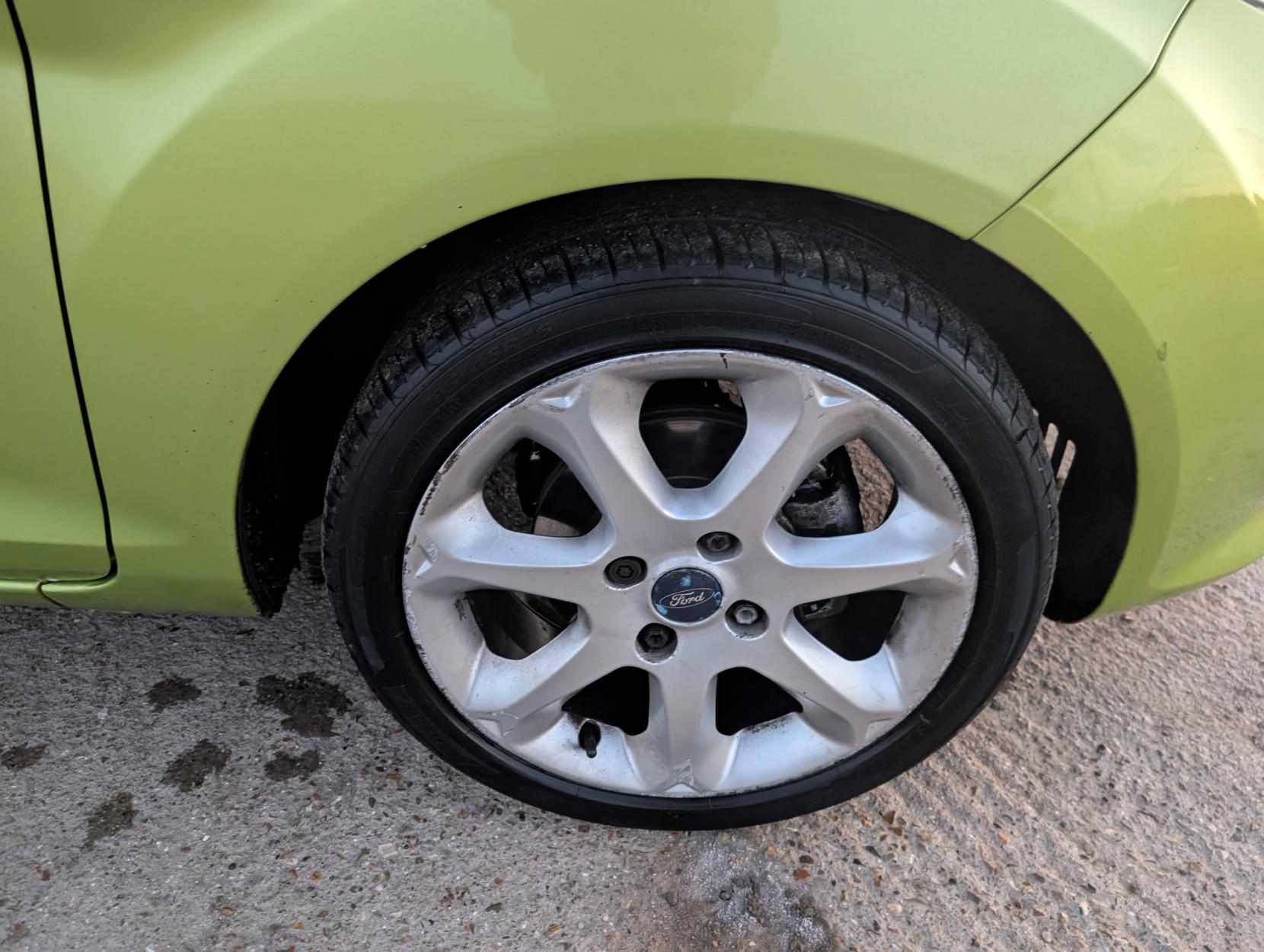 Ford Fiesta 1.25 Zetec Hatchback 5dr Petrol Manual (133 g/km, 81 bhp)