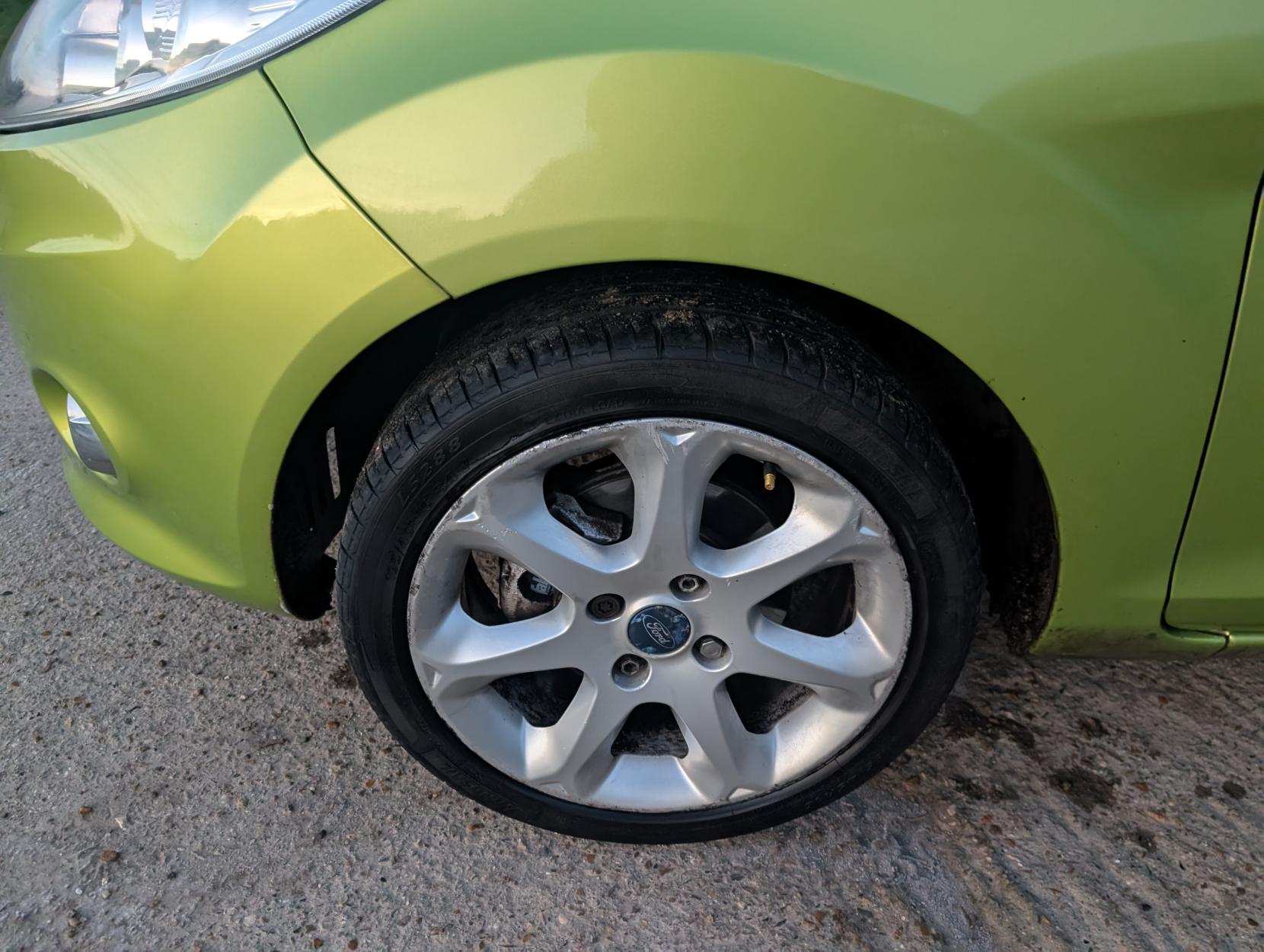 Ford Fiesta 1.25 Zetec Hatchback 5dr Petrol Manual (133 g/km, 81 bhp)