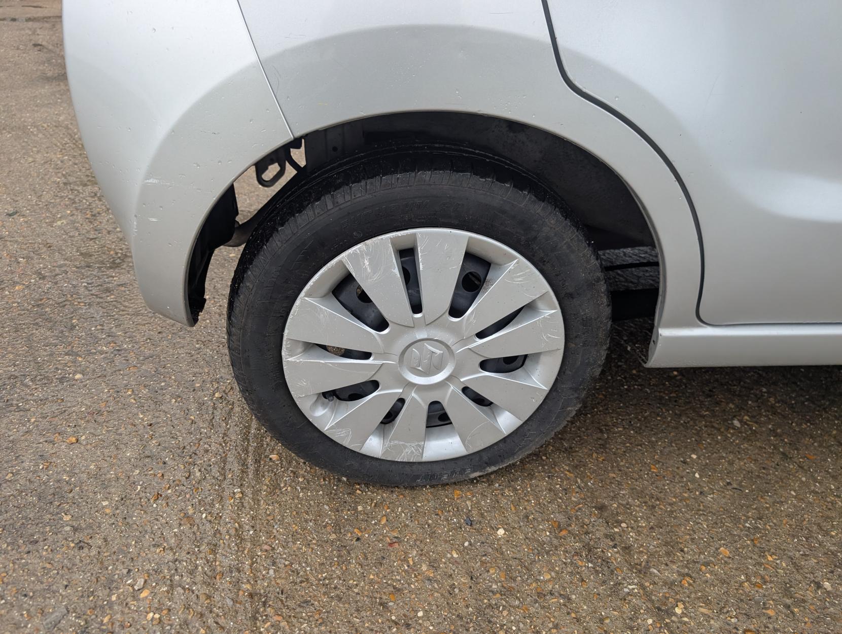 Suzuki Alto 1.0 12V SZ Hatchback 5dr Petrol Manual Euro 5 (68 ps)