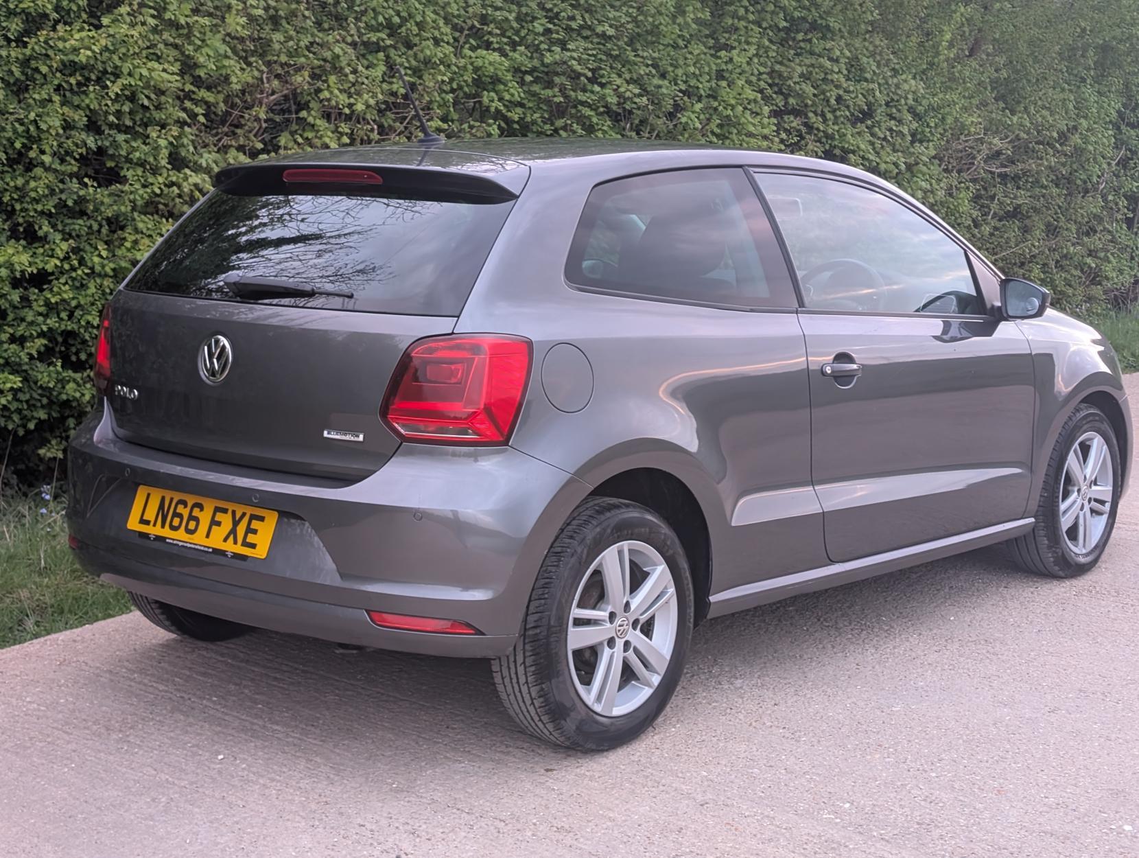 Volkswagen Polo 1.0 BlueMotion Tech Match Hatchback 3dr Petrol Manual Euro 6 (s/s) (75 ps)