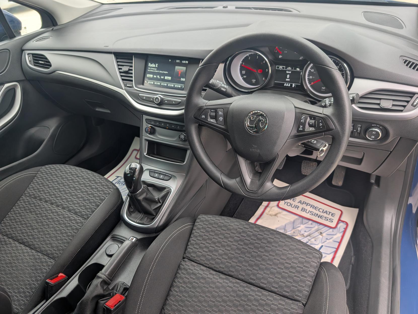 Vauxhall Astra 1.6 CDTi ecoTEC BlueInjection Design Hatchback 5dr Diesel Manual Euro 6 (s/s) (110 ps)