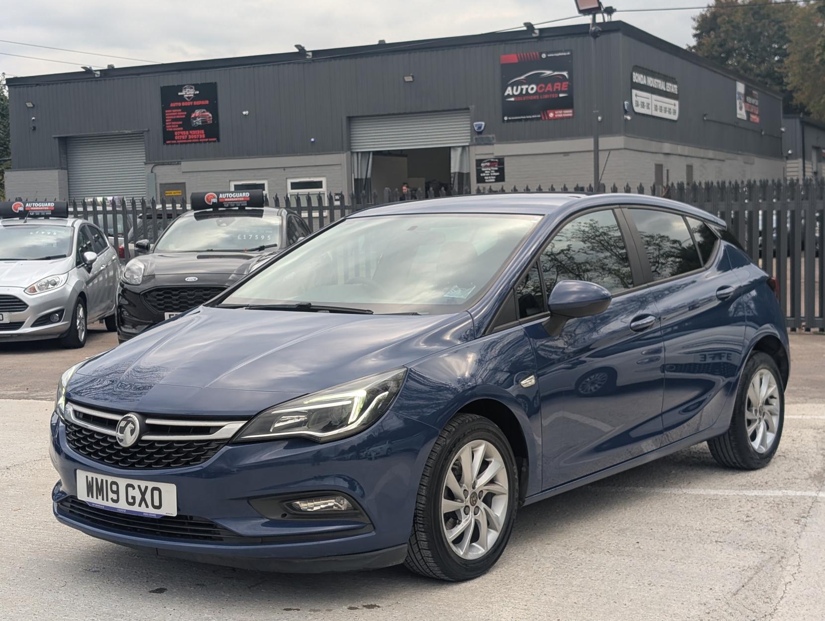 Vauxhall Astra 1.6 CDTi ecoTEC BlueInjection Design Hatchback 5dr Diesel Manual Euro 6 (s/s) (110 ps)