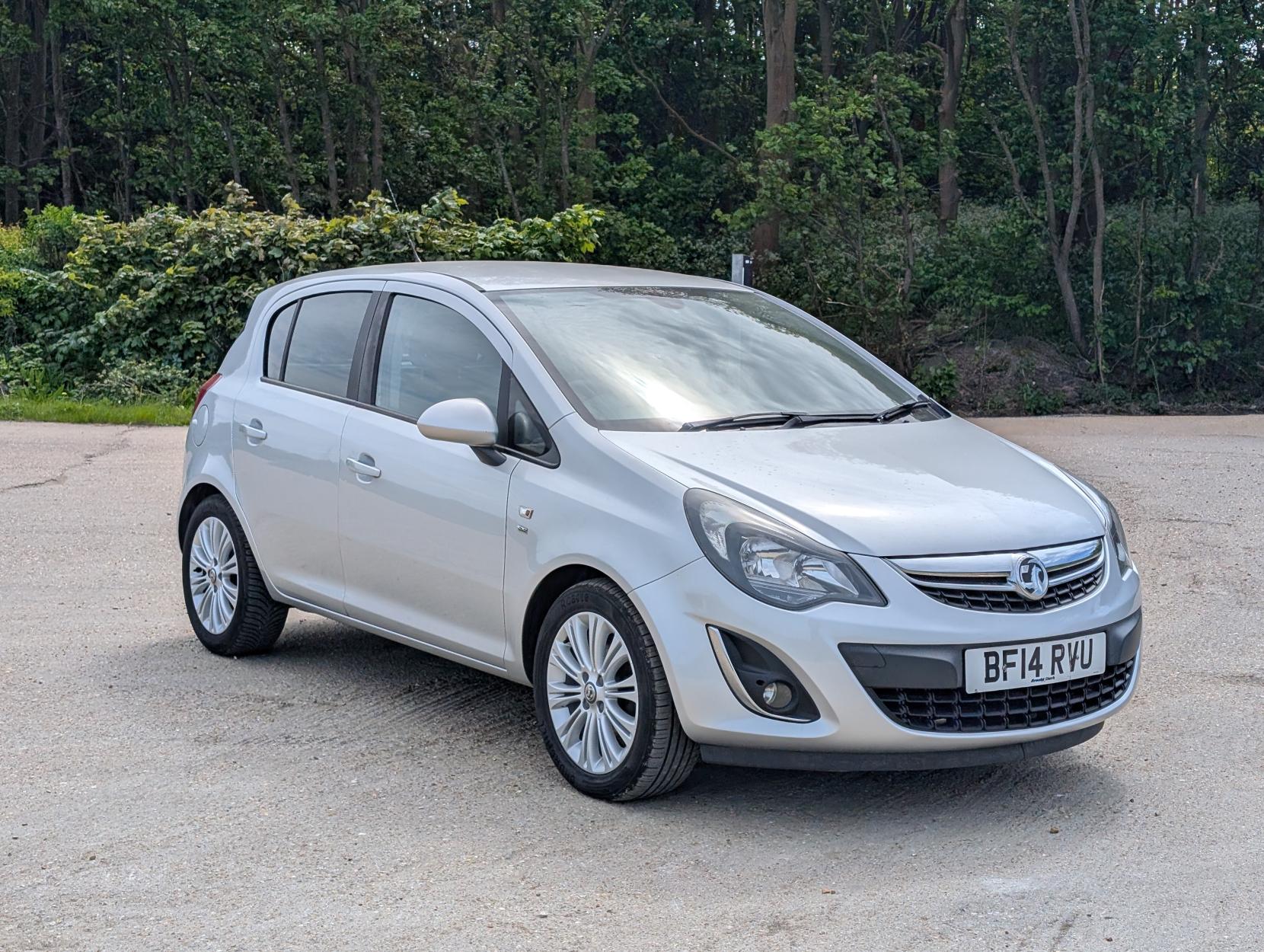 Vauxhall Corsa 1.2 16V SE Hatchback 5dr Petrol Manual Euro 5 (85 ps)