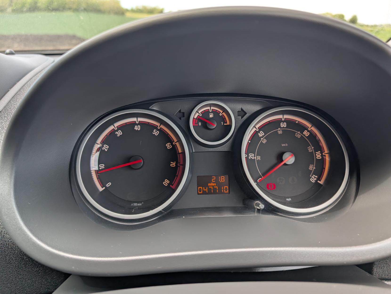 Vauxhall Corsa 1.2 16V SE Hatchback 5dr Petrol Manual Euro 5 (85 ps)
