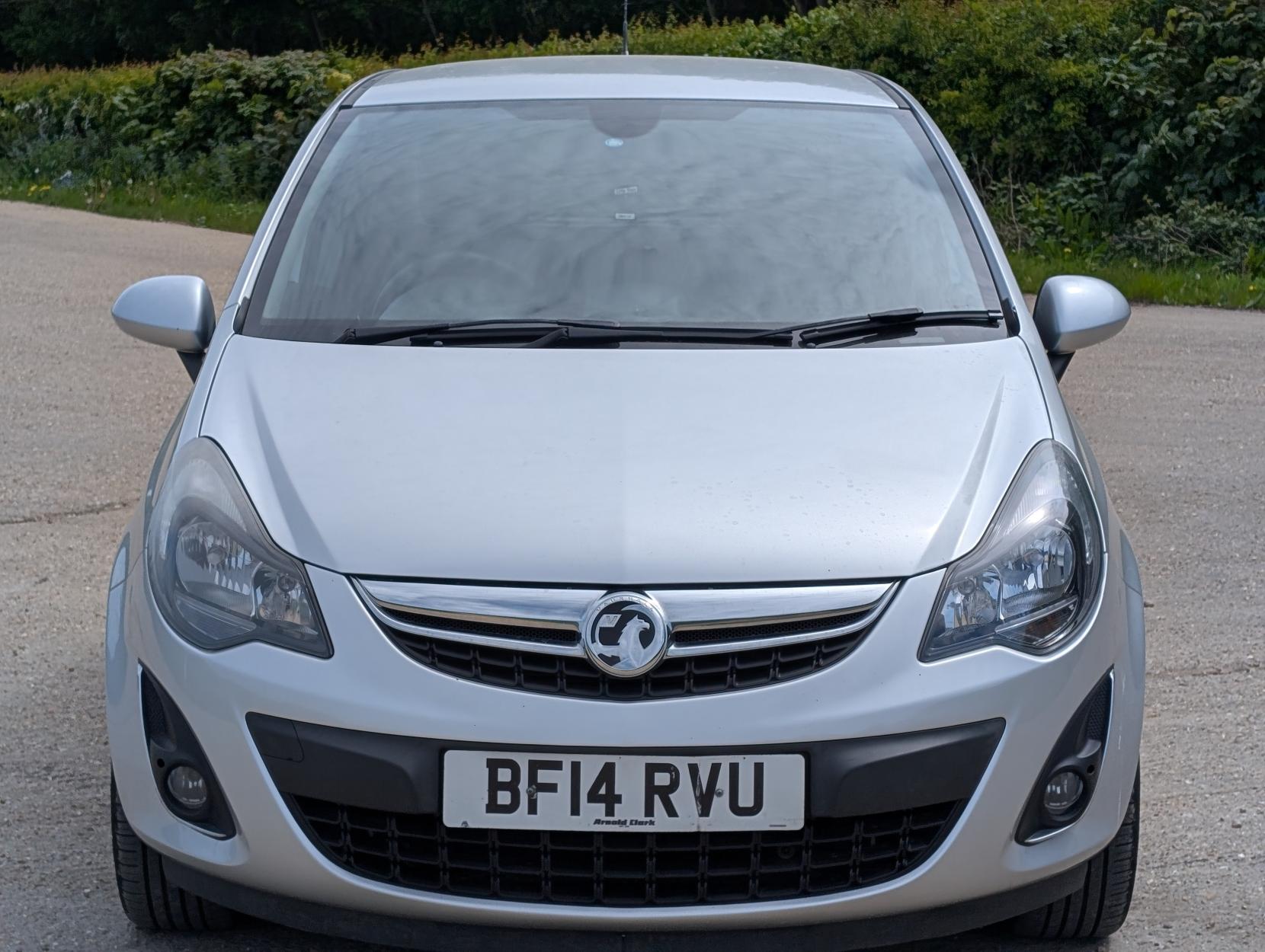 Vauxhall Corsa 1.2 16V SE Hatchback 5dr Petrol Manual Euro 5 (85 ps)