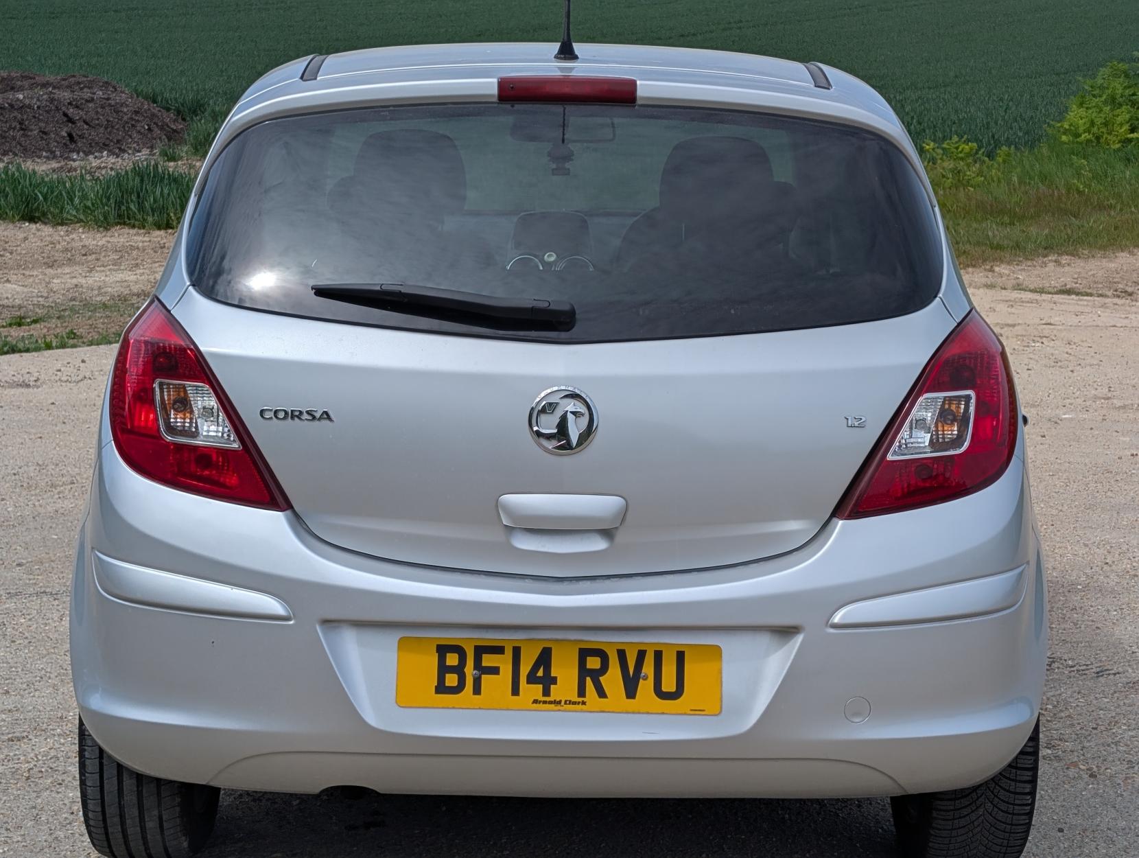 Vauxhall Corsa 1.2 16V SE Hatchback 5dr Petrol Manual Euro 5 (85 ps)