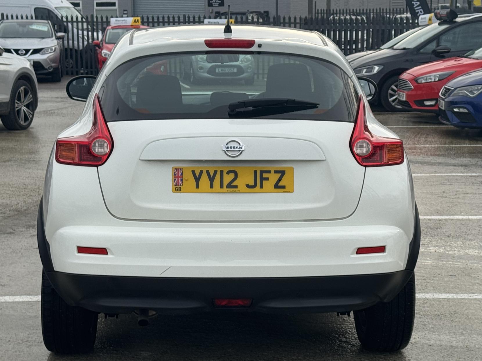 Nissan Juke 1.6 Acenta SUV 5dr Petrol Manual Euro 5 (s/s) (117 ps)