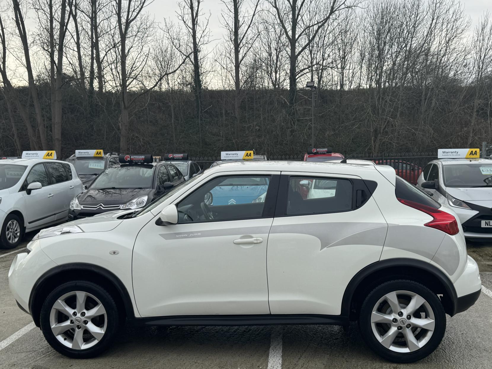 Nissan Juke 1.6 Acenta SUV 5dr Petrol Manual Euro 5 (s/s) (117 ps)