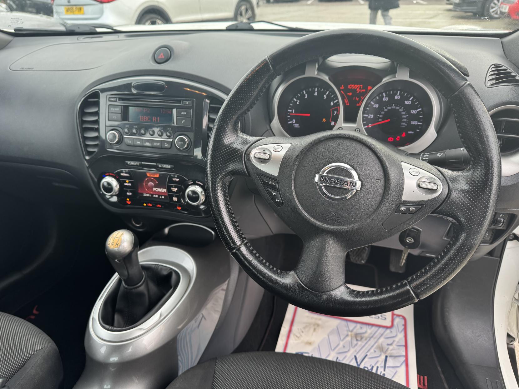 Nissan Juke 1.6 Acenta SUV 5dr Petrol Manual Euro 5 (s/s) (117 ps)