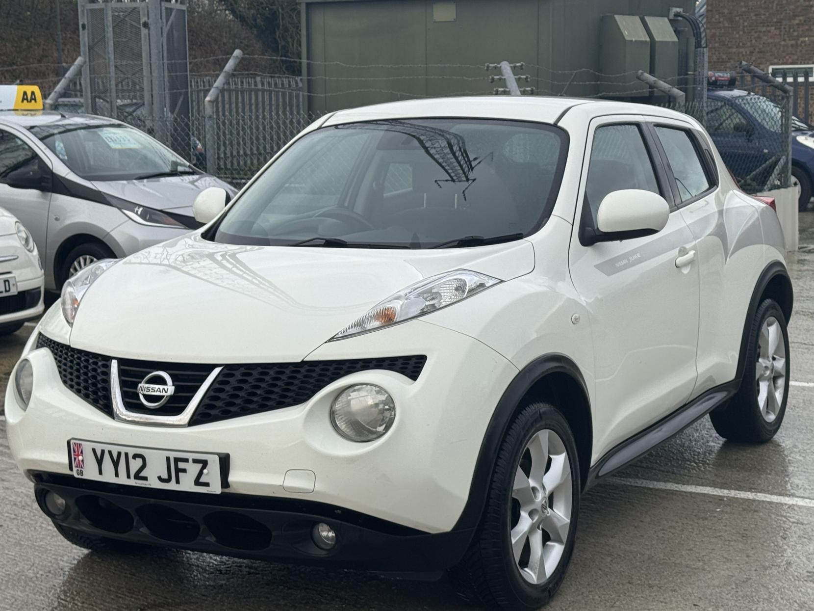 Nissan Juke 1.6 Acenta SUV 5dr Petrol Manual Euro 5 (s/s) (117 ps)