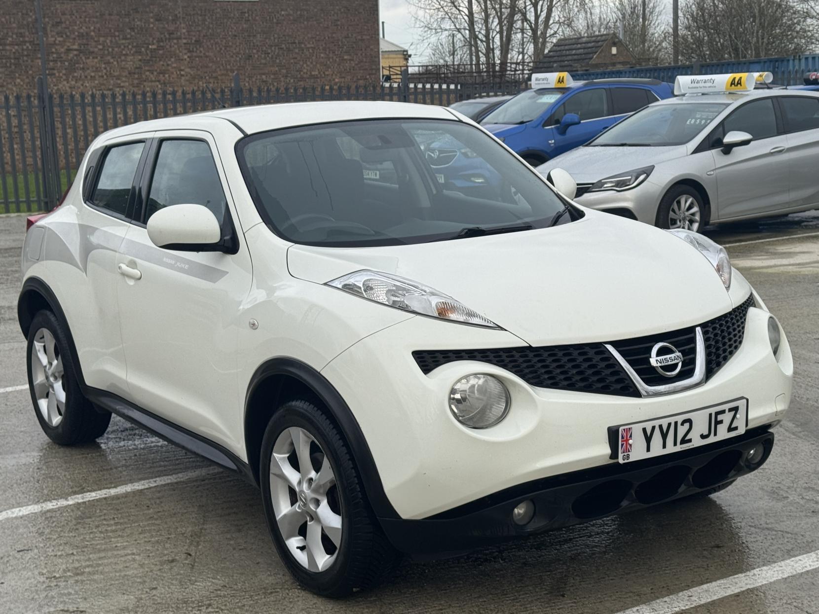 Nissan Juke 1.6 Acenta SUV 5dr Petrol Manual Euro 5 (s/s) (117 ps)