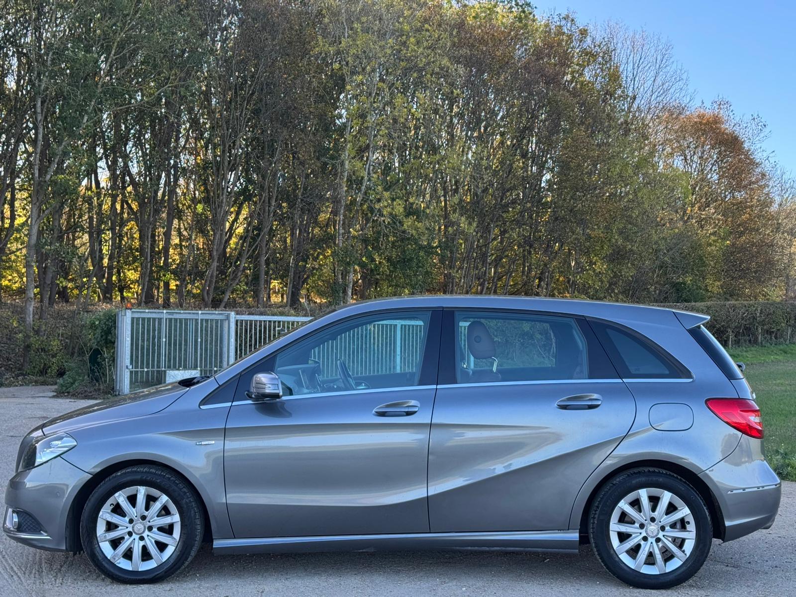 Mercedes-Benz B Class 1.6 B180 BlueEfficiency SE MPV 5dr Petrol 7G-DCT Euro 5 (s/s) (122 ps)