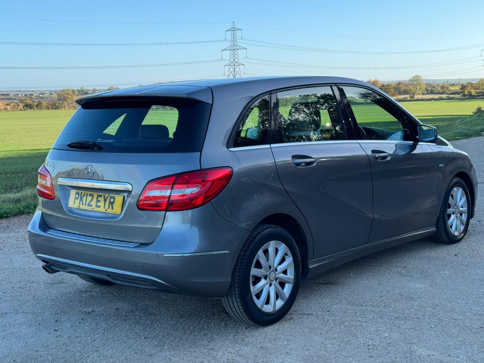 Mercedes-Benz B Class 1.6 B180 BlueEfficiency SE MPV 5dr Petrol 7G-DCT Euro 5 (s/s) (122 ps)